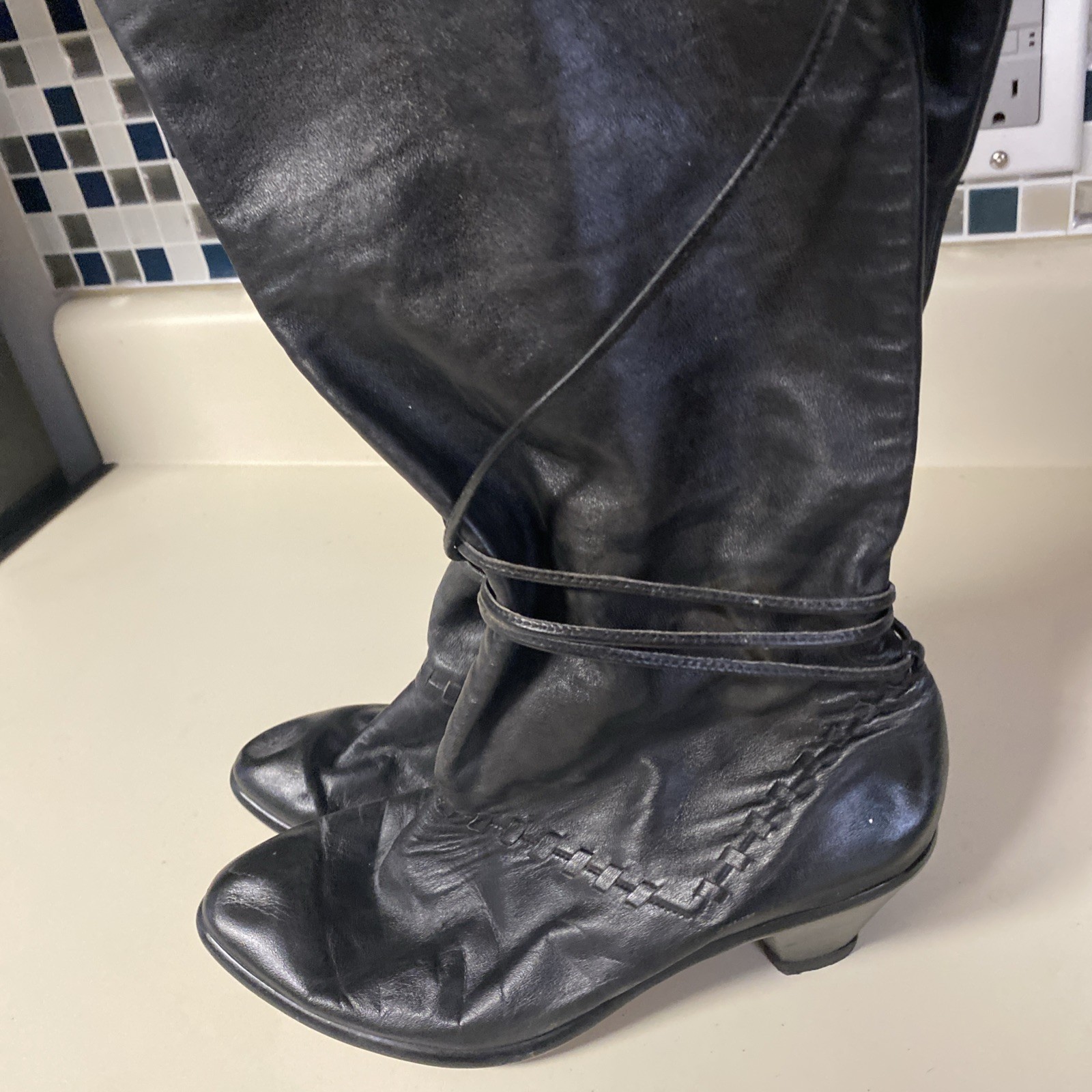 Vintage 90s Impo Taiwan Black Slouch Leather Block Heel Mid Calf Boot 5.5