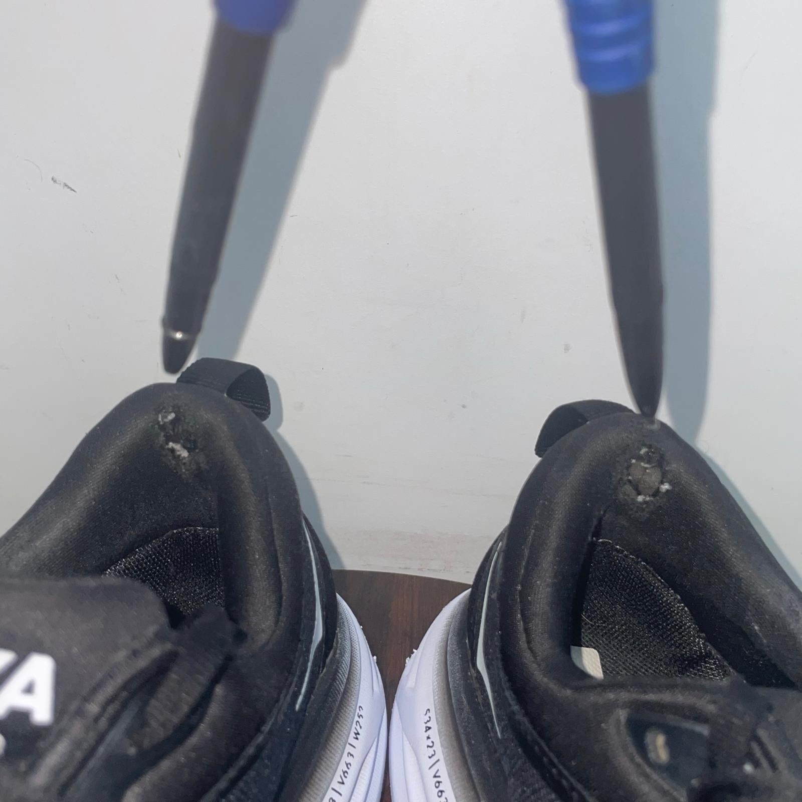 Hoka One One Bondi 8 Womens 8 B Shoes Black White Running Walking 1127952 BWHT