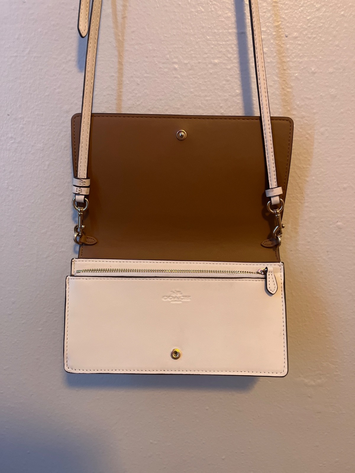 klare crossbody coach Khaki Medium in perfect condition to buy