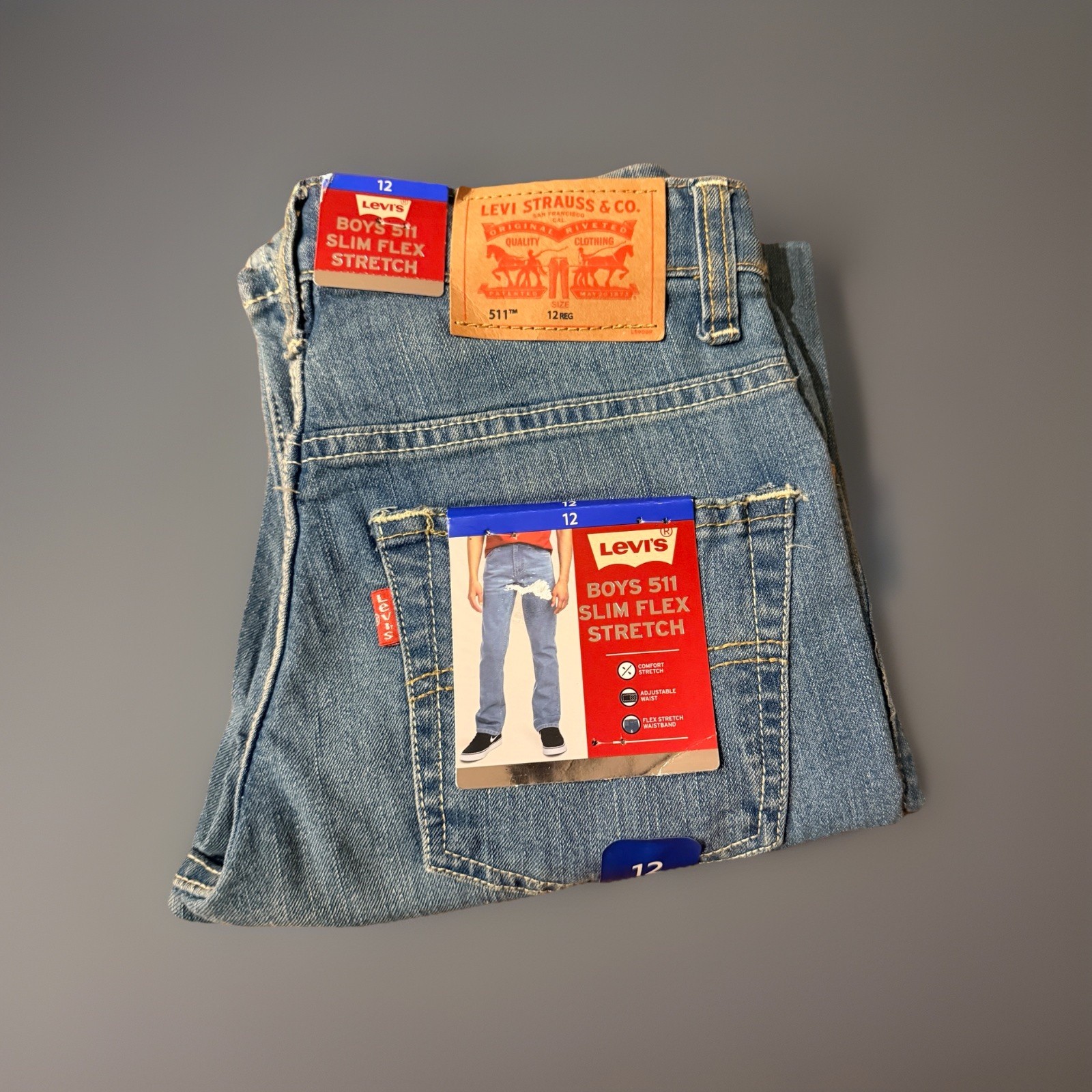 Levi’s Boys 511 Slim Fit Zip Fly & Button Closure Denim Jeans 12 Regular NWT