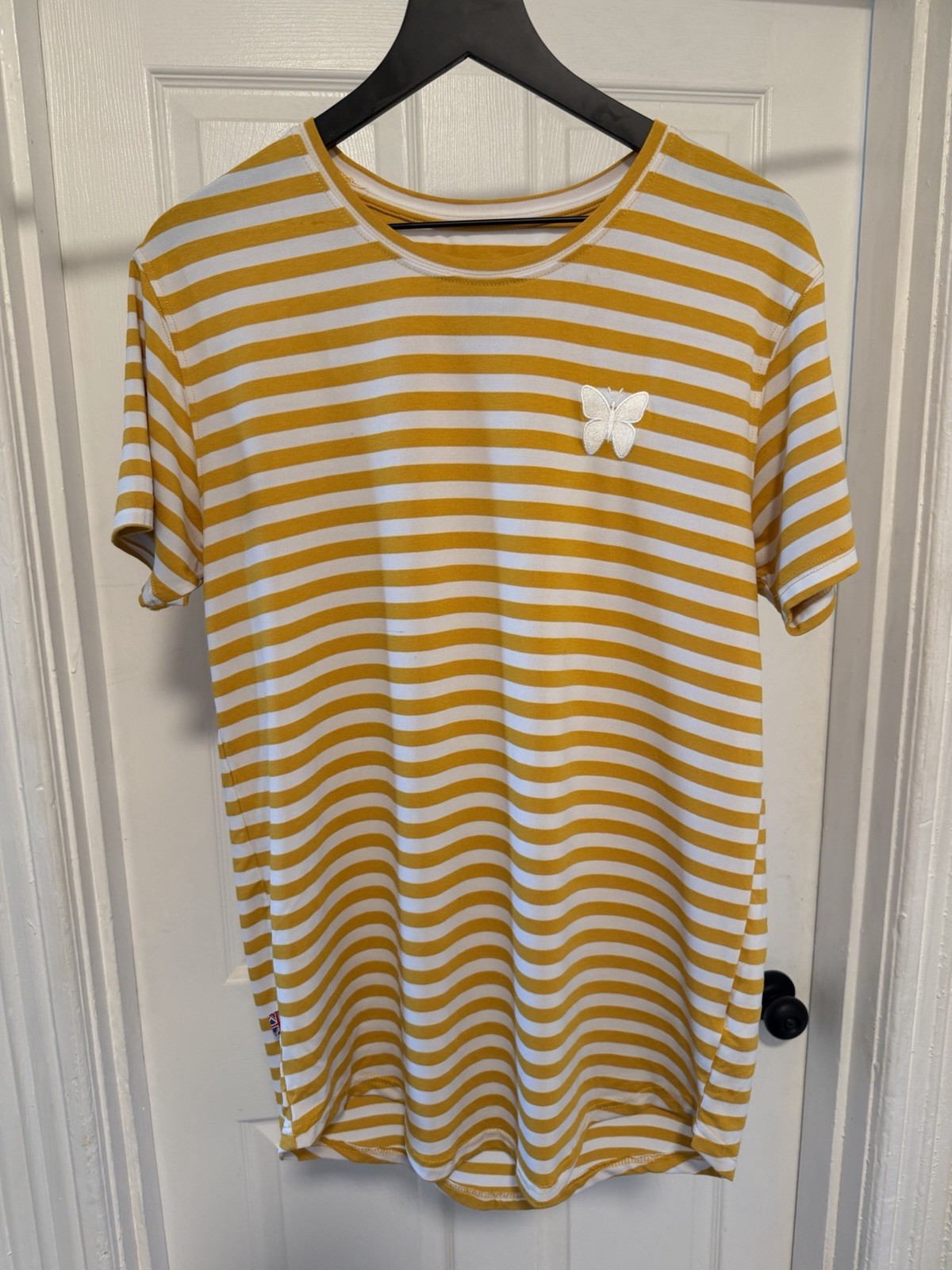 Good For Nothing Men’s Yellow/White Striped Tee Embroidered Butterfly M