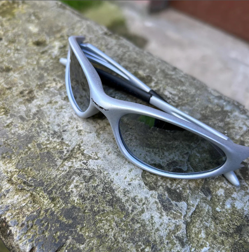 Vintage Oakley Minute Sunglasses Sliver Frame Sliver Lenses Y2K Gorpcore