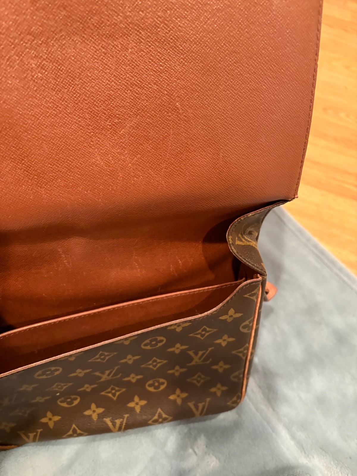 louis vuitton crossbody women