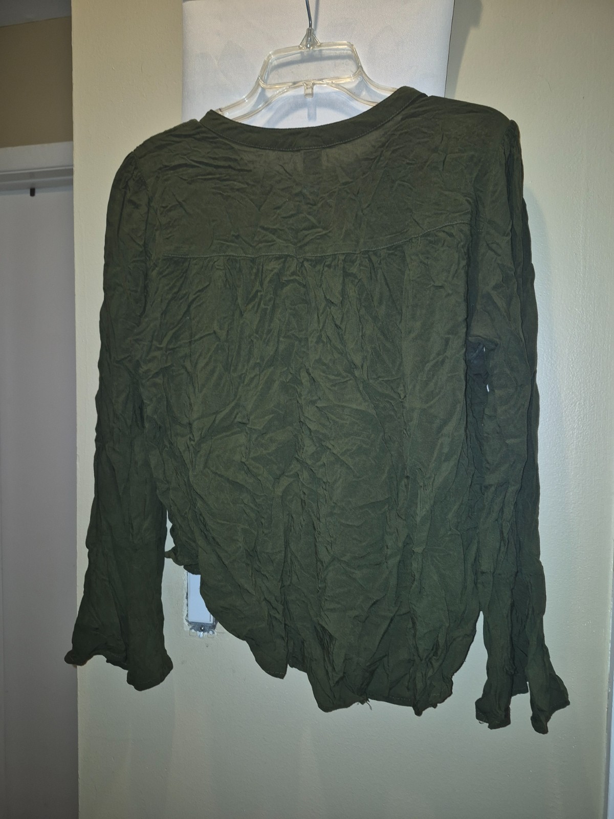 No Boundaries Dark Olive Green Boho Y2K Renaissance Peasant Top Size Large