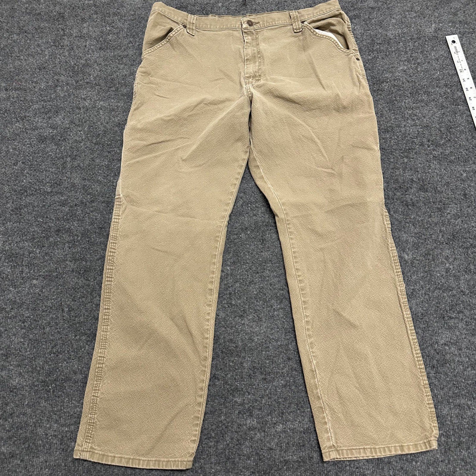 Wrangler Carpenter Pants Mens Size 38×32 Tan Khaki Relaxed Fit Utility Workwear