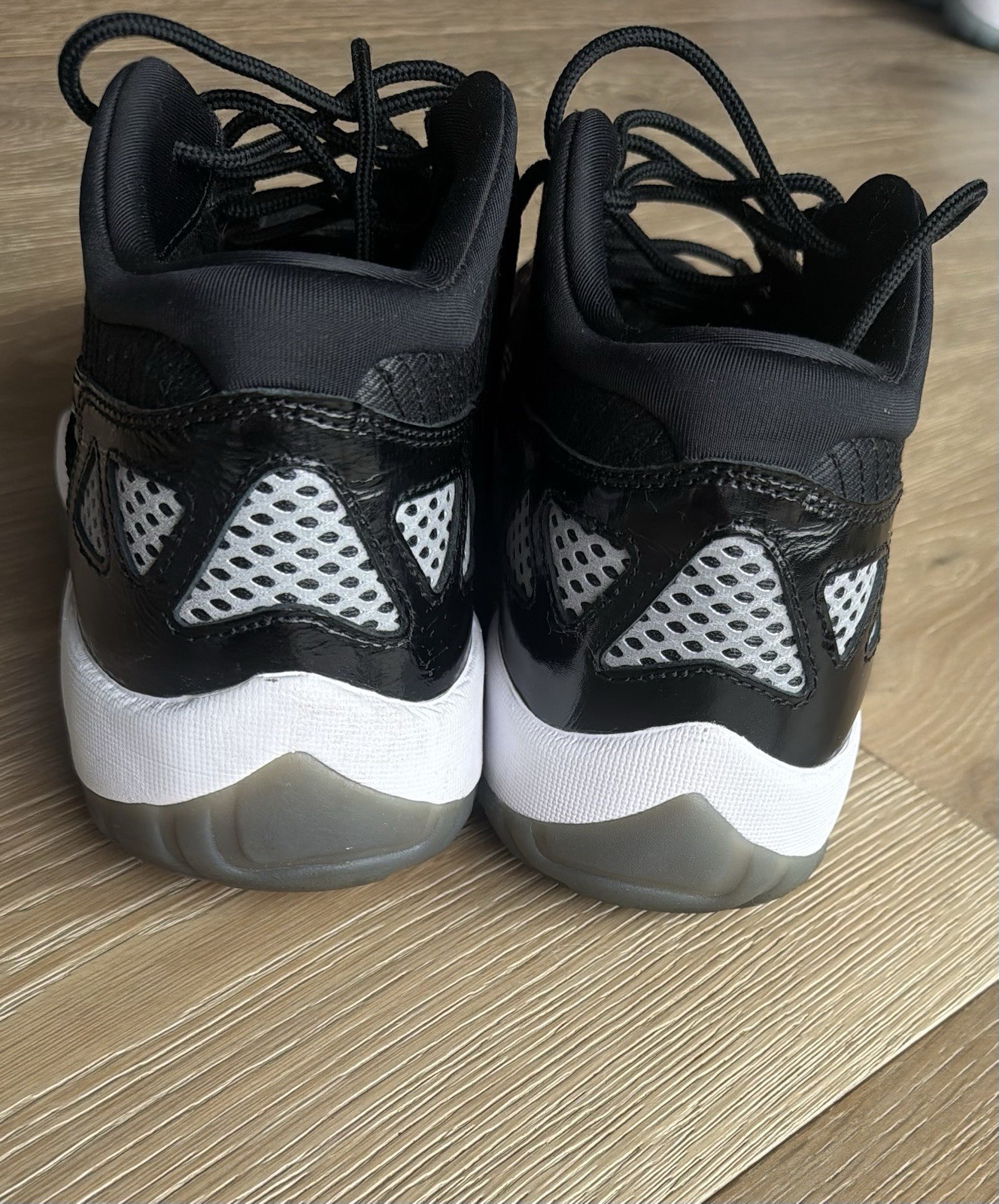 Jordan Air Jordan 11 Retro IE Low Black/White Leather Men’s Sneakers 919712-001