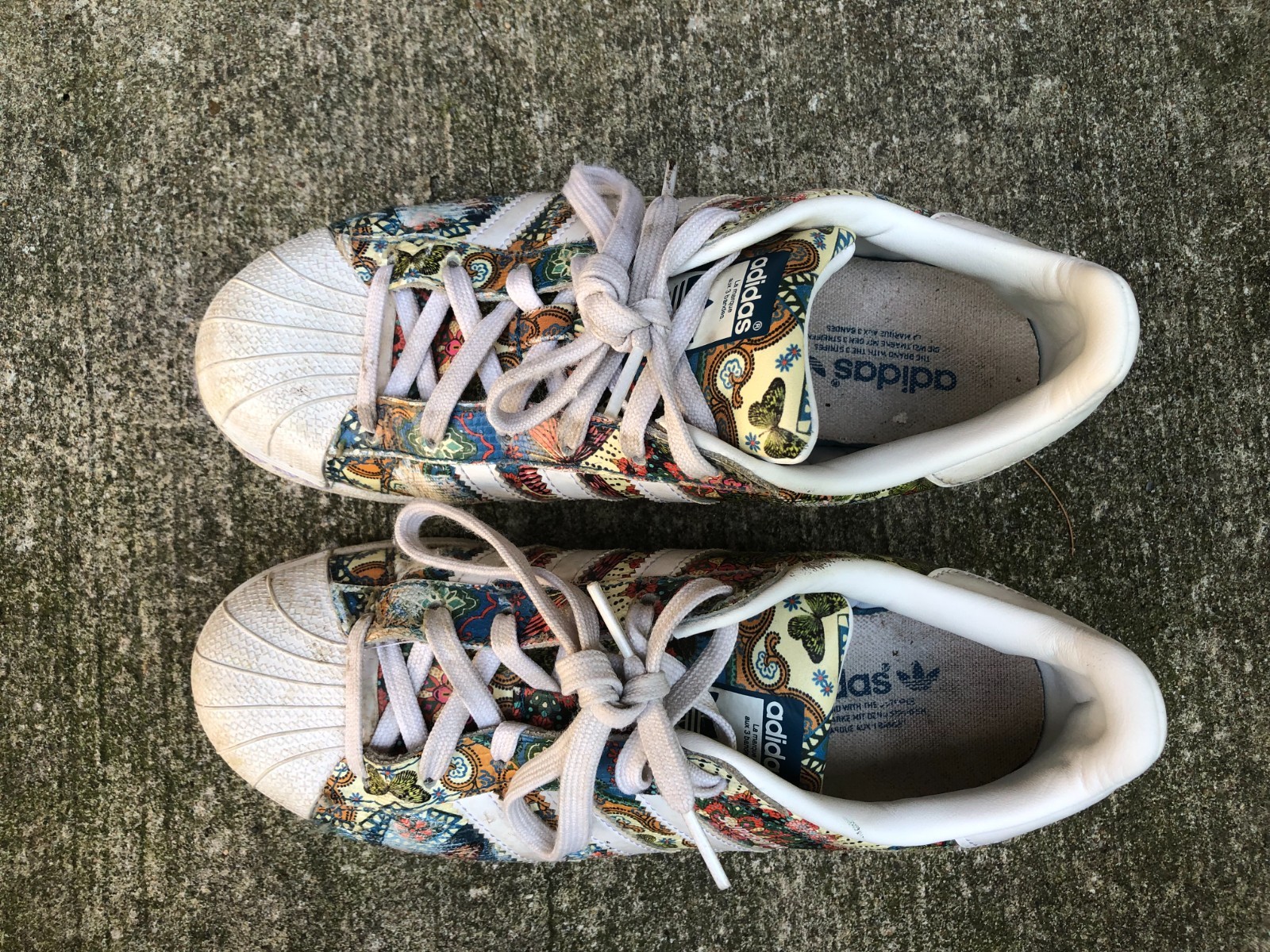 Adidas sneakers kicks women’s size 6.5