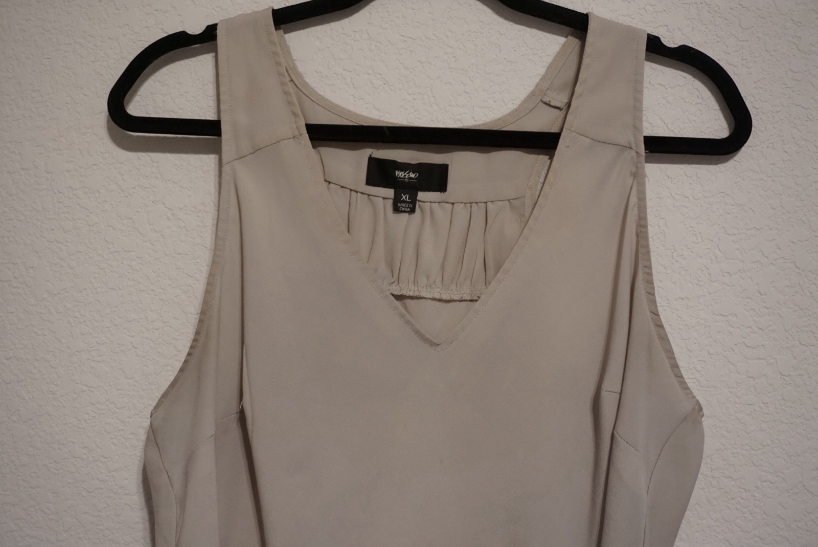 Mossimo Grey Flowy Sleeveless Tank Top Size XL