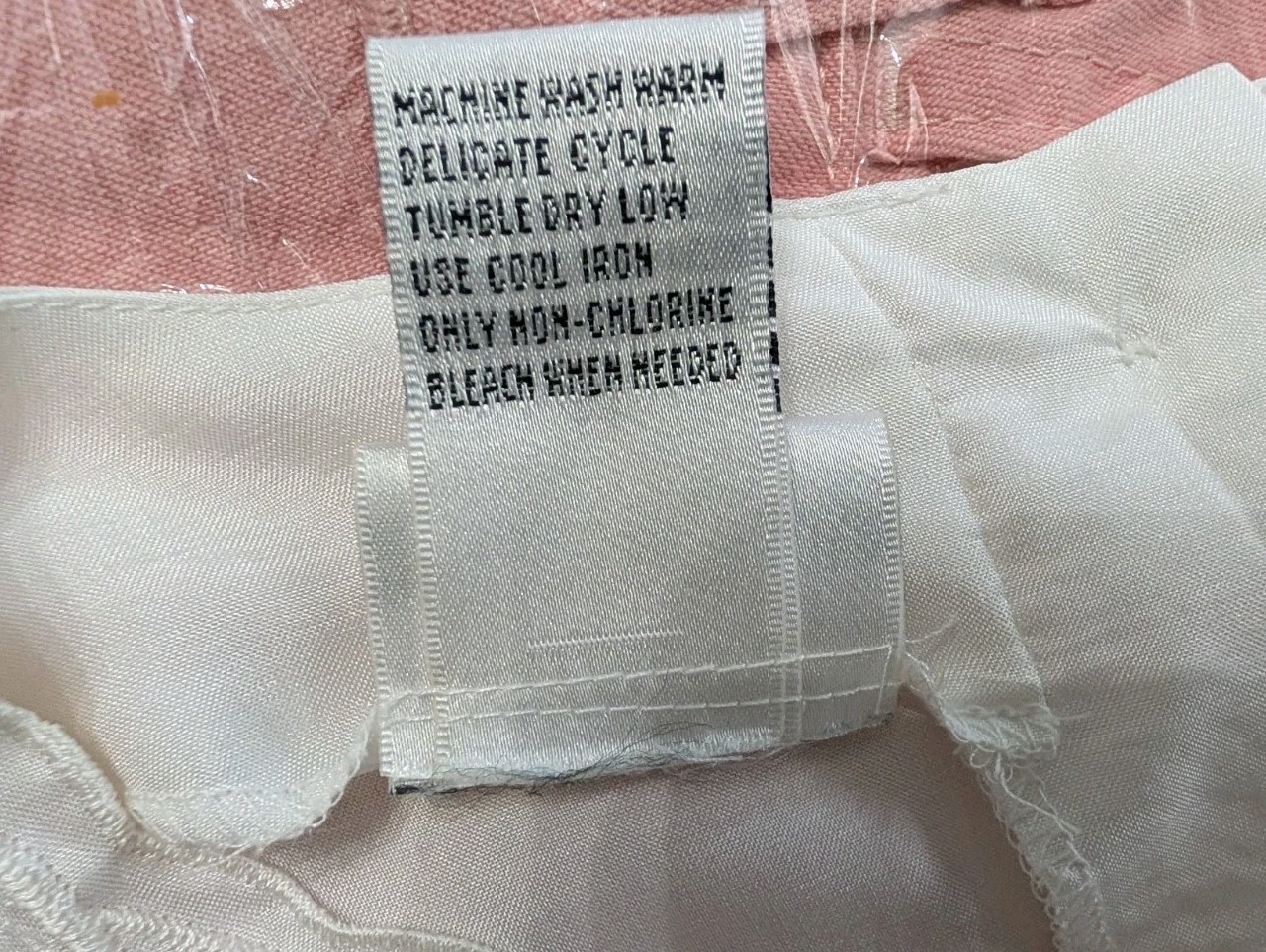 Vntg NICOLA White Embroidered Blouse 8 Satiny Elegant Old Money Back Button 80s