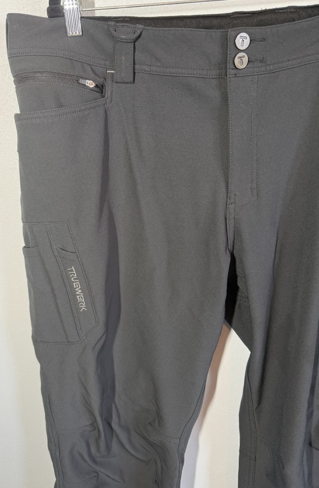 Truewerk T3 Pant Black Mens 42×32 Work Pants Technical Cargo Stretch Insulated