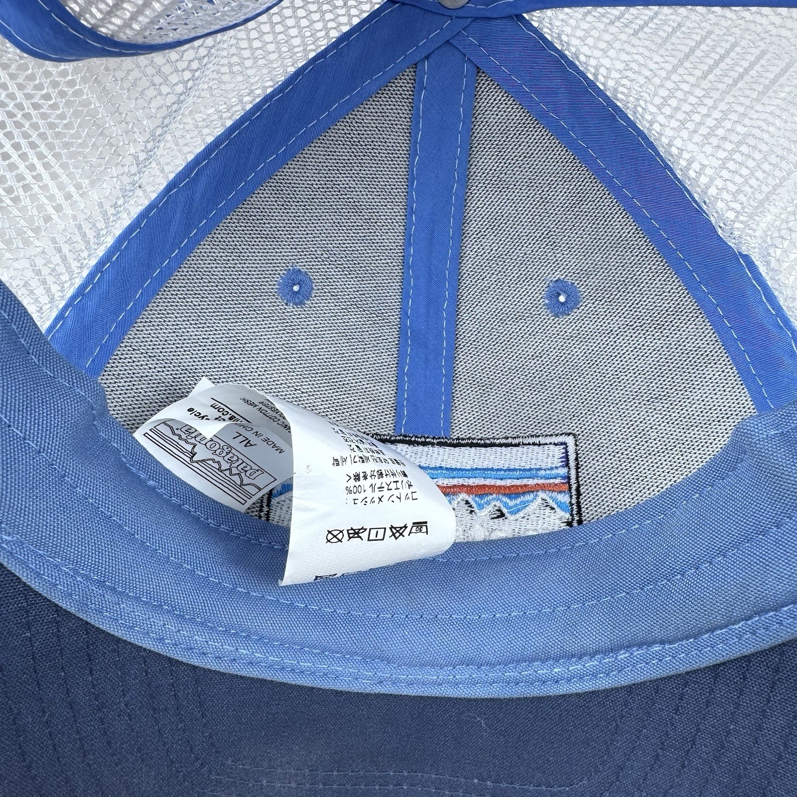 Patagonia P-6 Logo LoPro Trucker Hat Snapback 2 Tone Blue White Mesh
