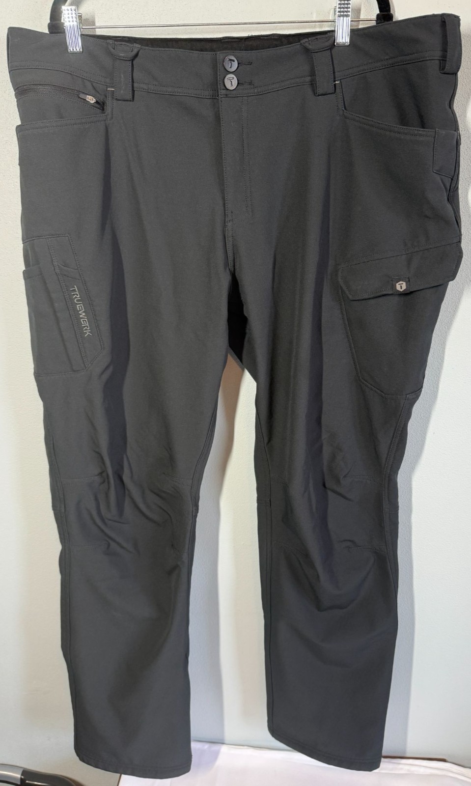 Truewerk T3 Pant Black Mens 42×32 Work Pants Technical Cargo Stretch Insulated