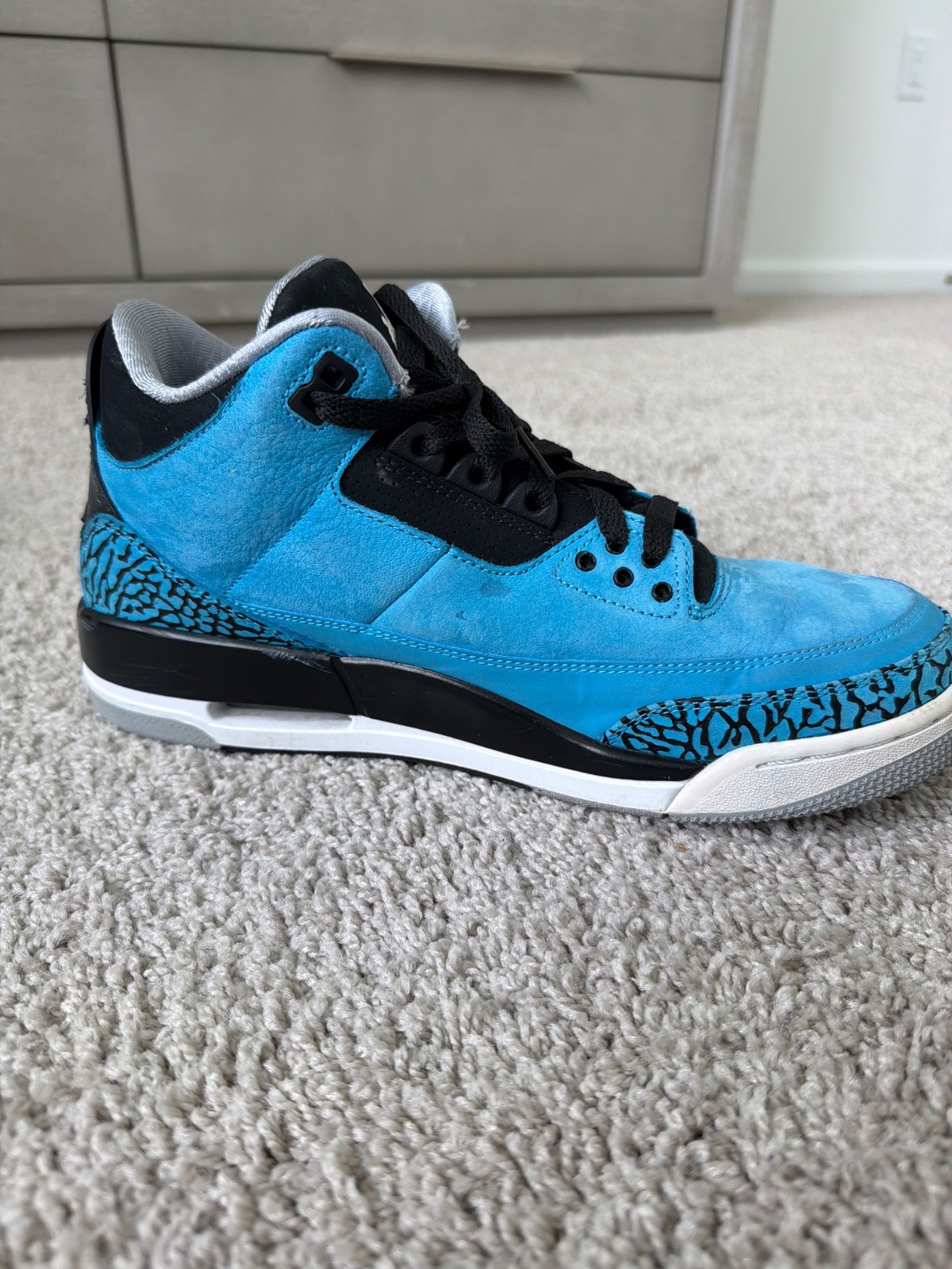 Size 9.5 – Air Jordan 3 Retro Powder Blue