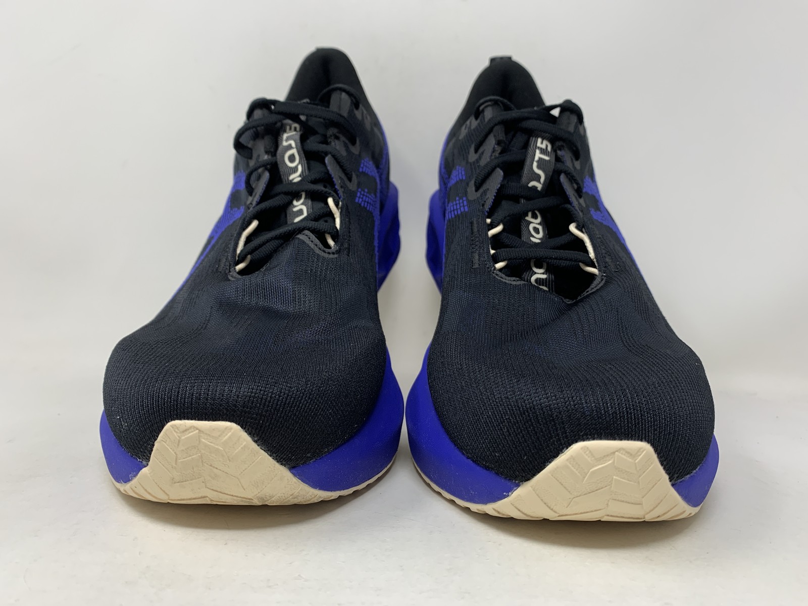 Men’s Asics Novablast 5, Black/Cobalt Burst, 14 D Medium US