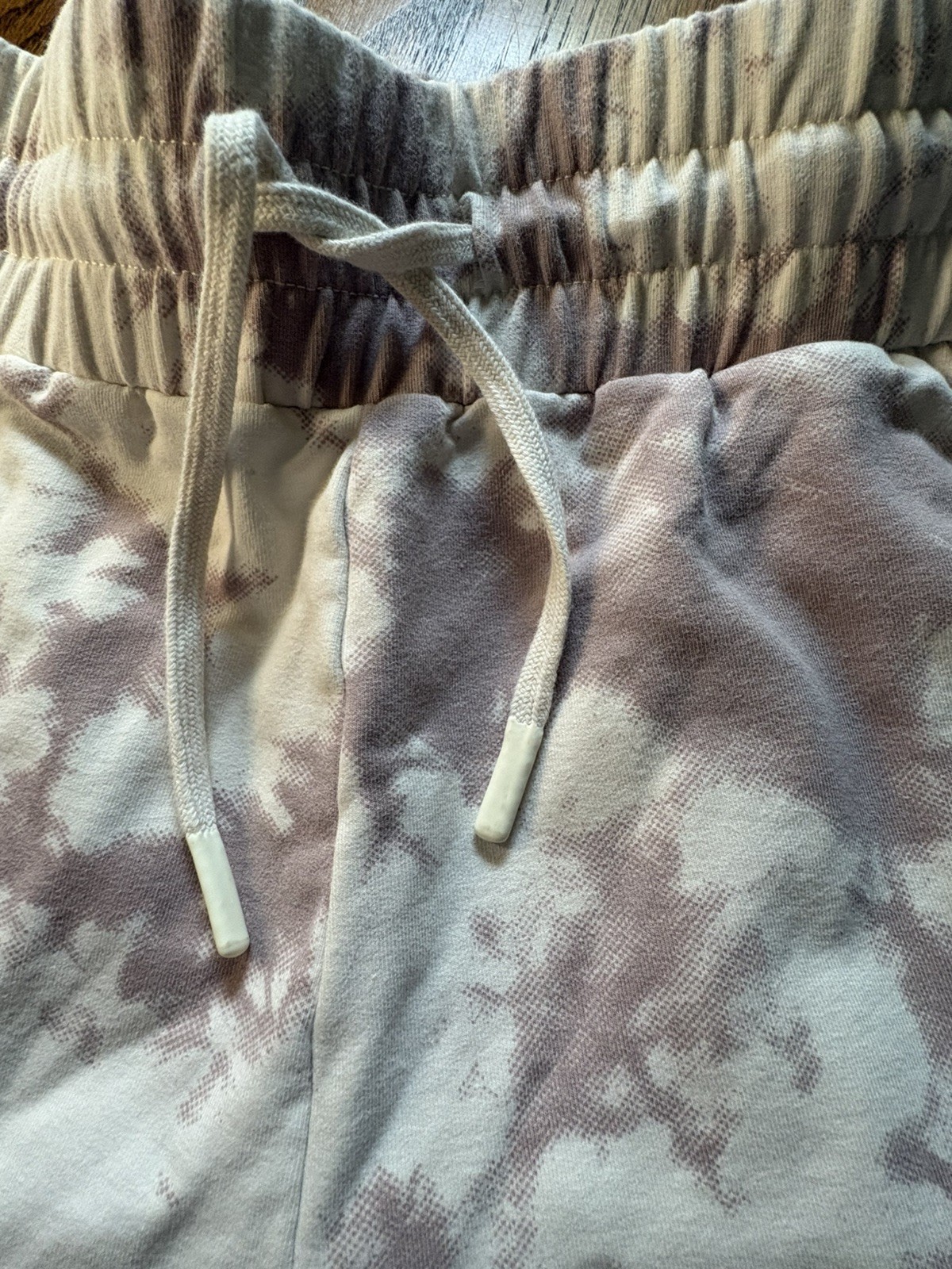 Varley Glade Taupe Tie Dye Drawstring Shorts Medium