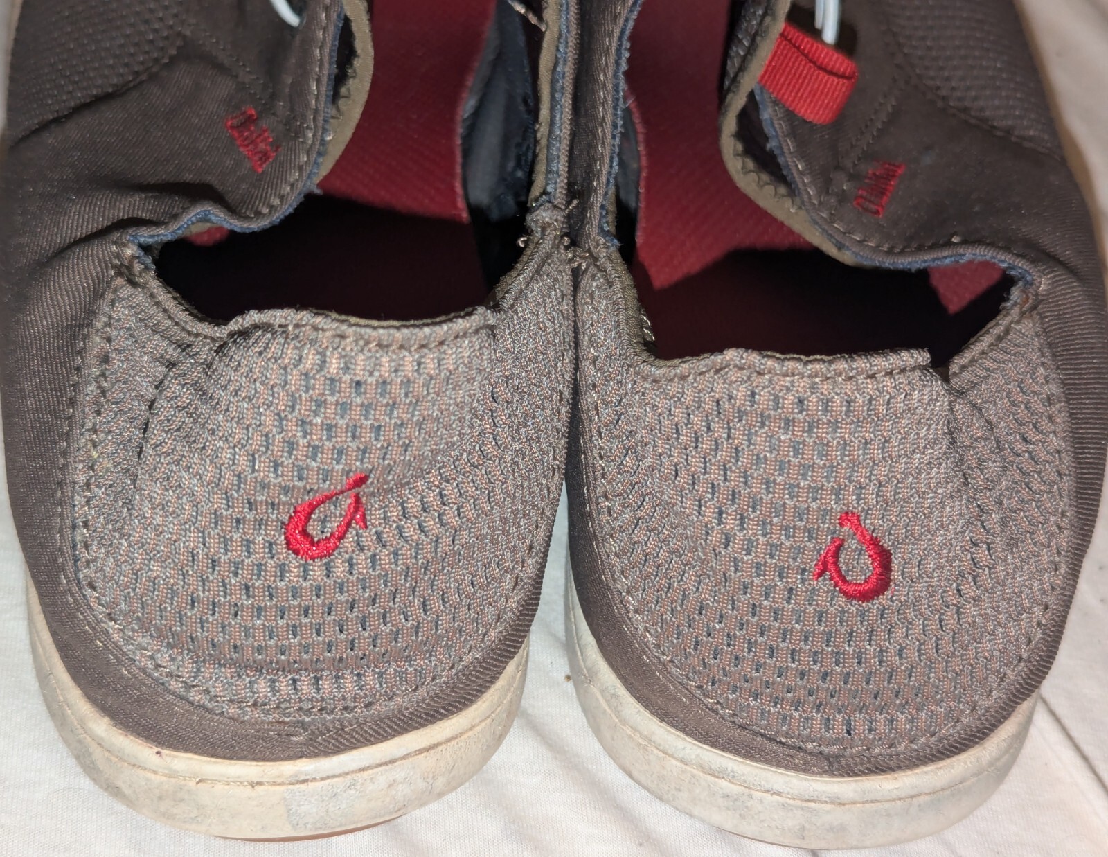 OluKai Nohea Moku Men’s Size 11 / 44 Sneakers Brown Red Casual Shoes Slip On