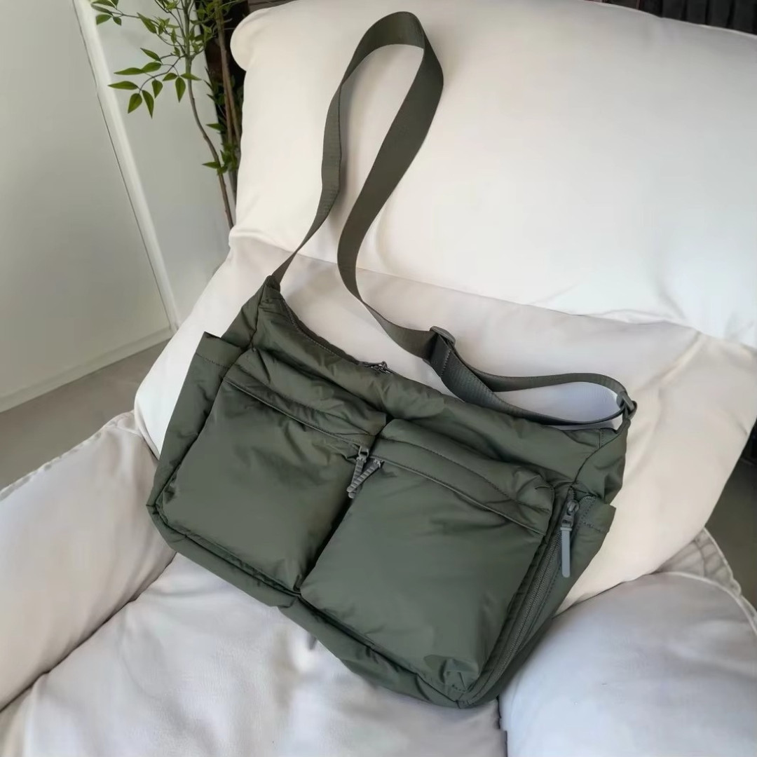UNIQLO Casual Multi-pocket Messenger Bag Men Women Shoulder Bag Travel Sport Bag