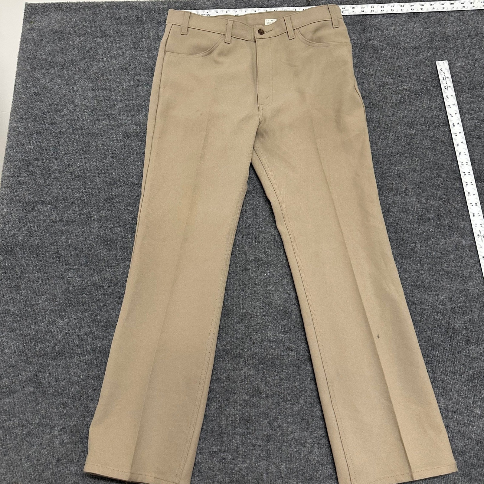 Levi’s Action Slacks Pants Mens Size 38×32 Beige Tan Straight Leg Casual