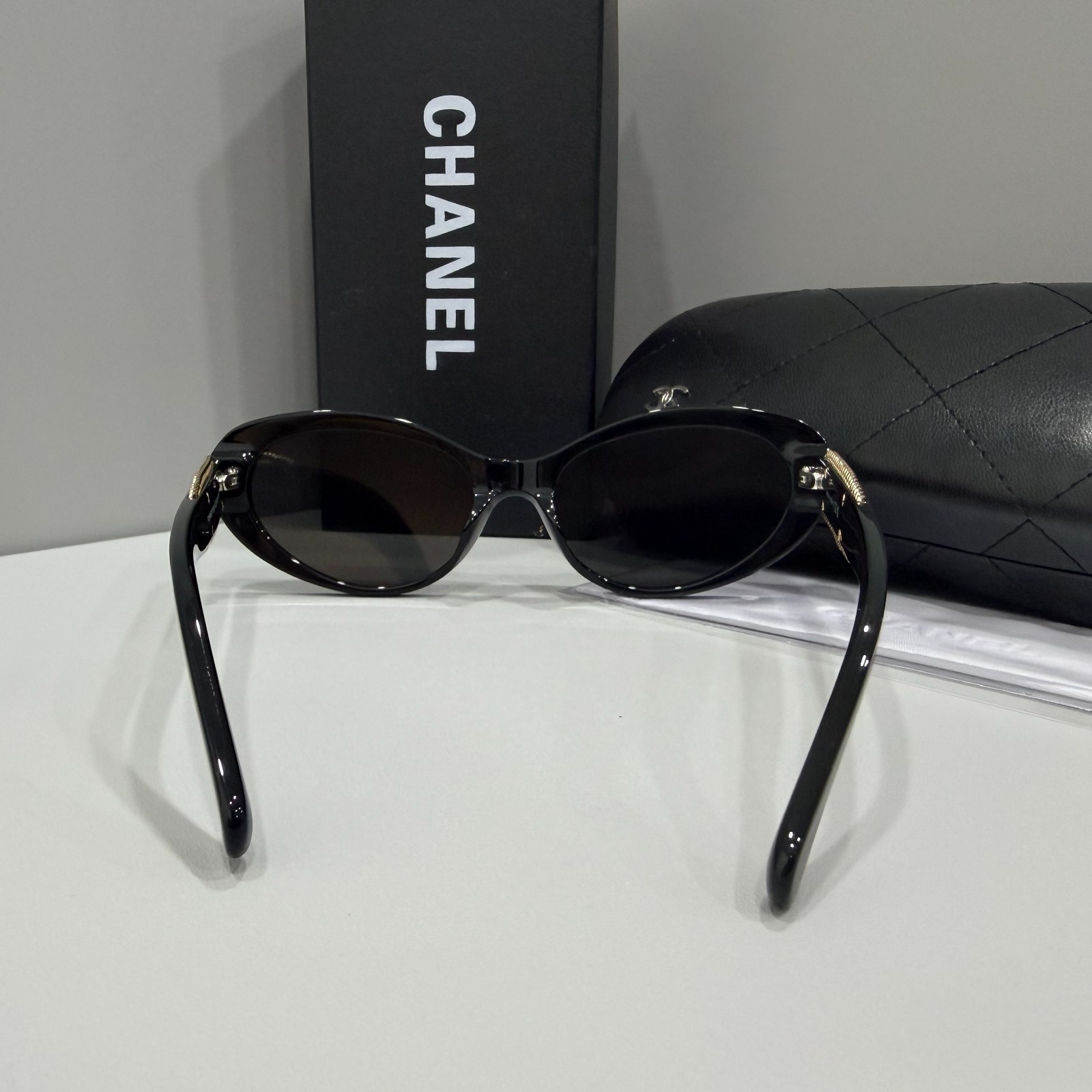 Chanel 5515 black cat eye frame women’s classic sunglasses 53-19-140 NEW