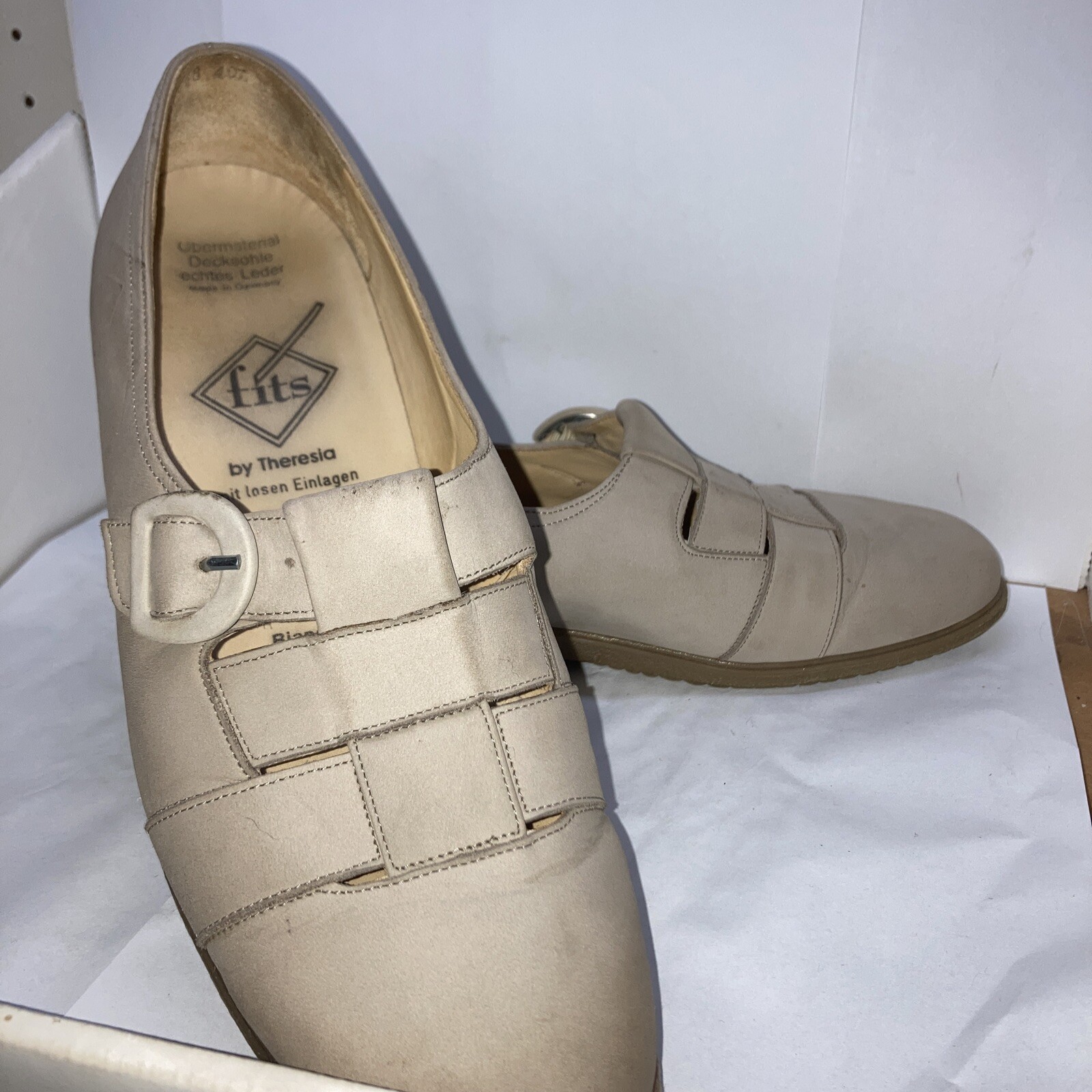 Fits by Theresia womans shoes