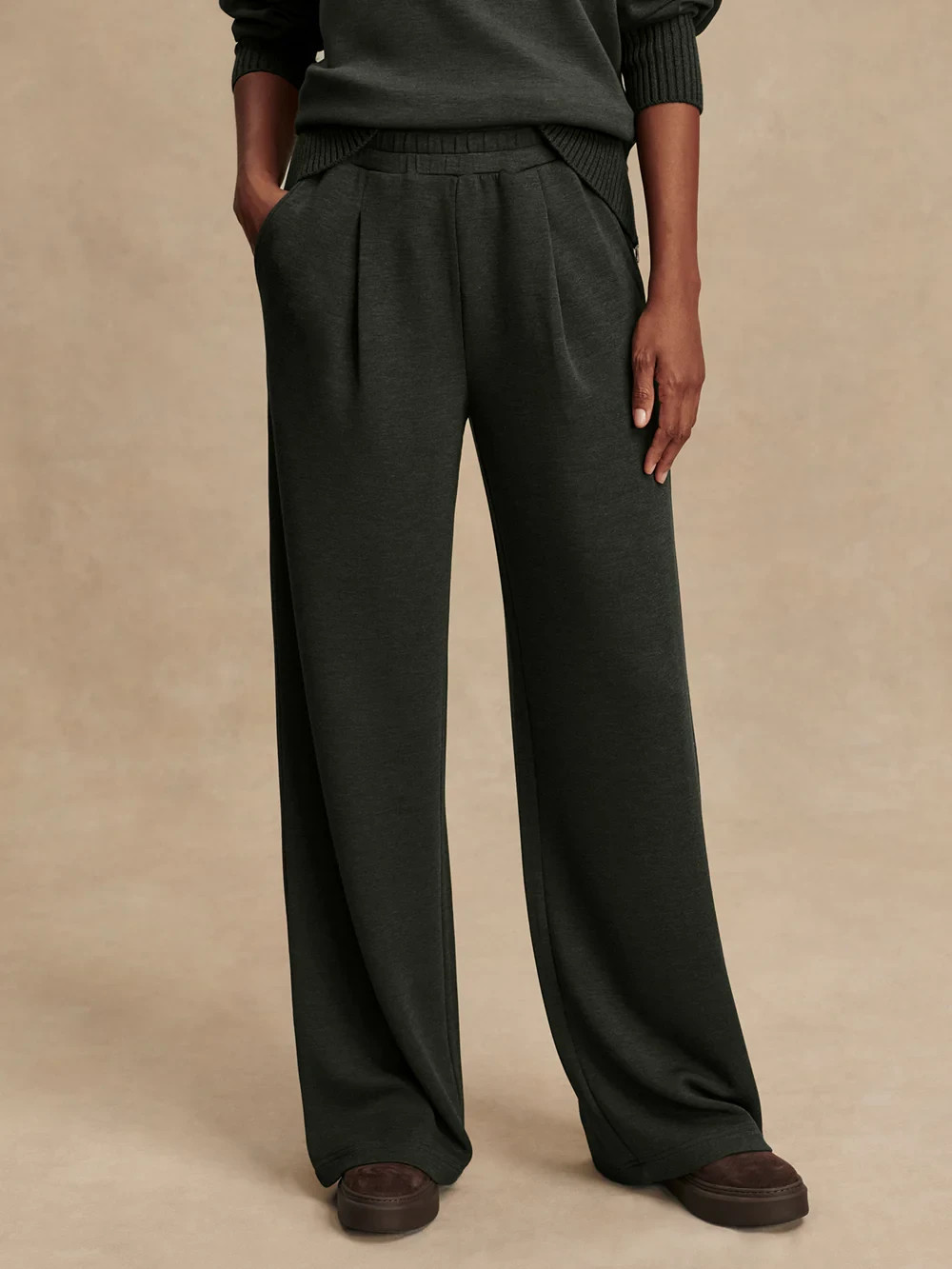 Brand New Varley The Extra Wide Leg Pant Multiple Colors and Sizes In Hand