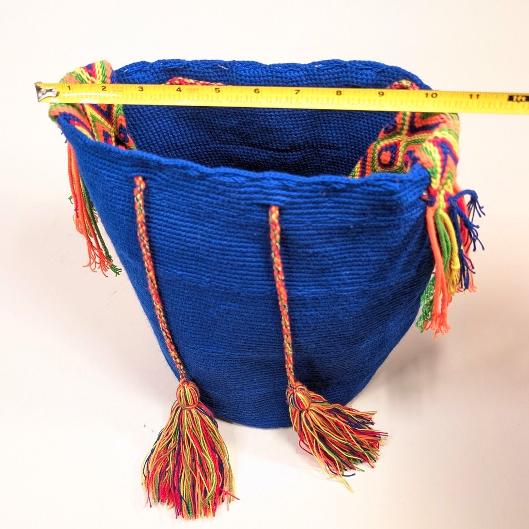 NWT Colombian Large Handmade Wayuu Mochila Bag Vibrant Blue