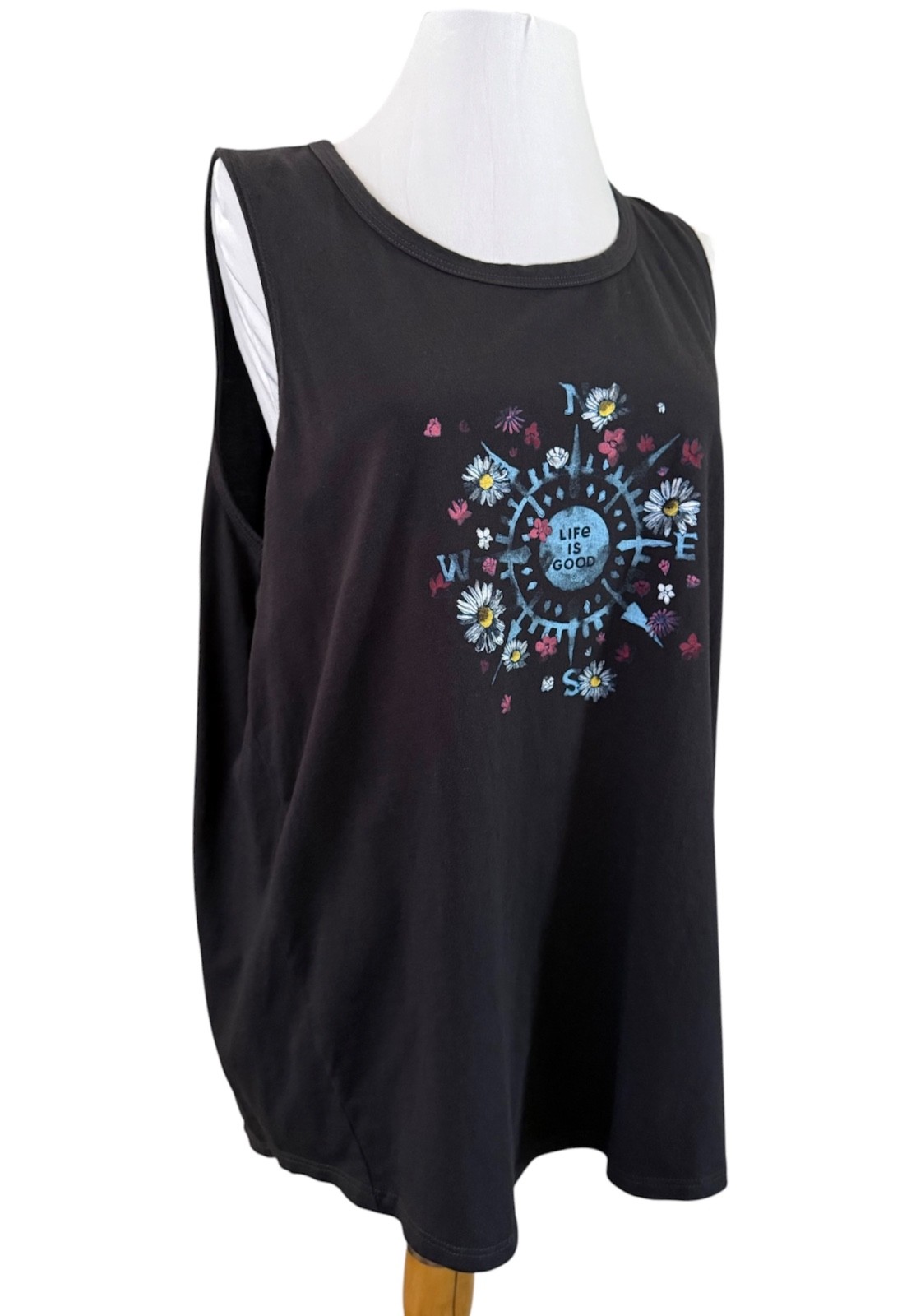 Life is Good SZ XL Charcoal Gray Crusher Compass Flowery Tank Tee Shirtless