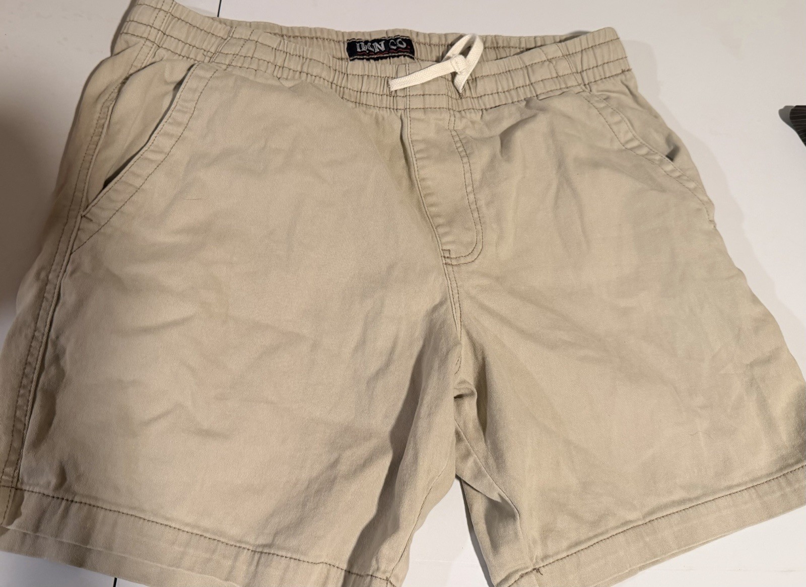 Iron Co. Men’s Beige Shorts Solid Flat Front Drawstring Elastic Waist