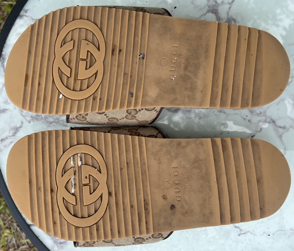 Gucci Men’s GG Slides – USED – Size 9 with Original Box