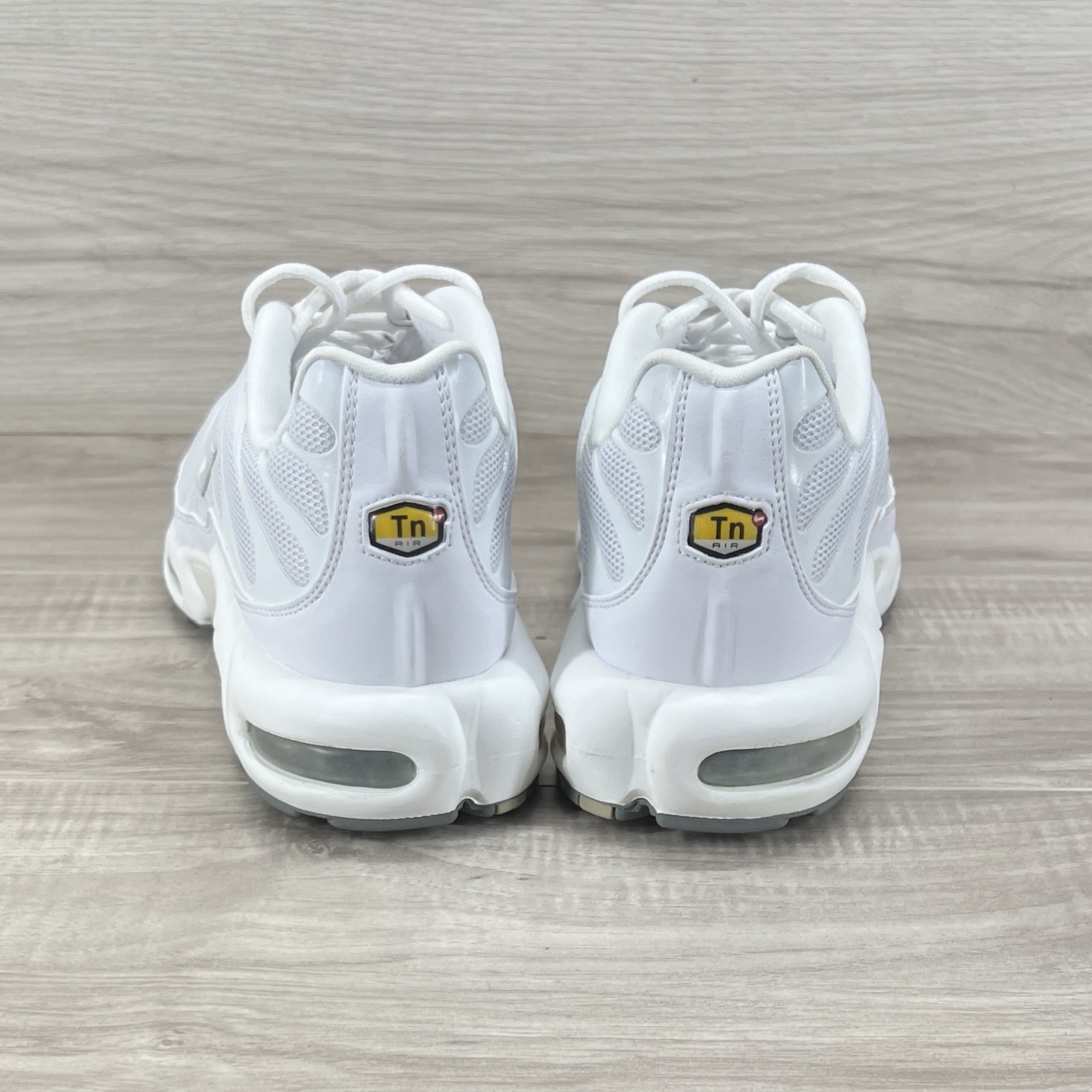 Nike Air Max Plus TN Tuned Triple White Black Cool Grey 604133-139 Men’s 13