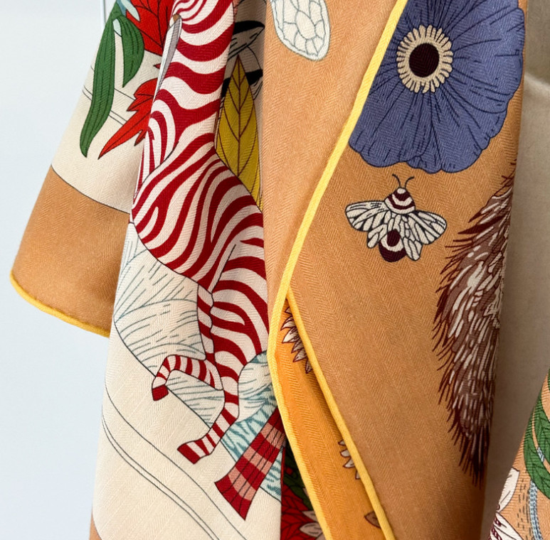 70% Cashmere 30% Silk Wrap Scarf garden Print Double Face Print Shawl 135X135cm