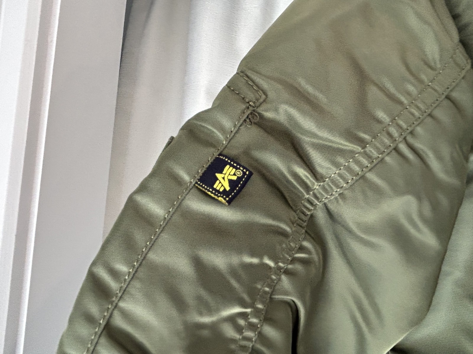 Alpha Industries USAF MA-1 Flight Bomber Jacket Sage Green Slim Fit Medium NEW