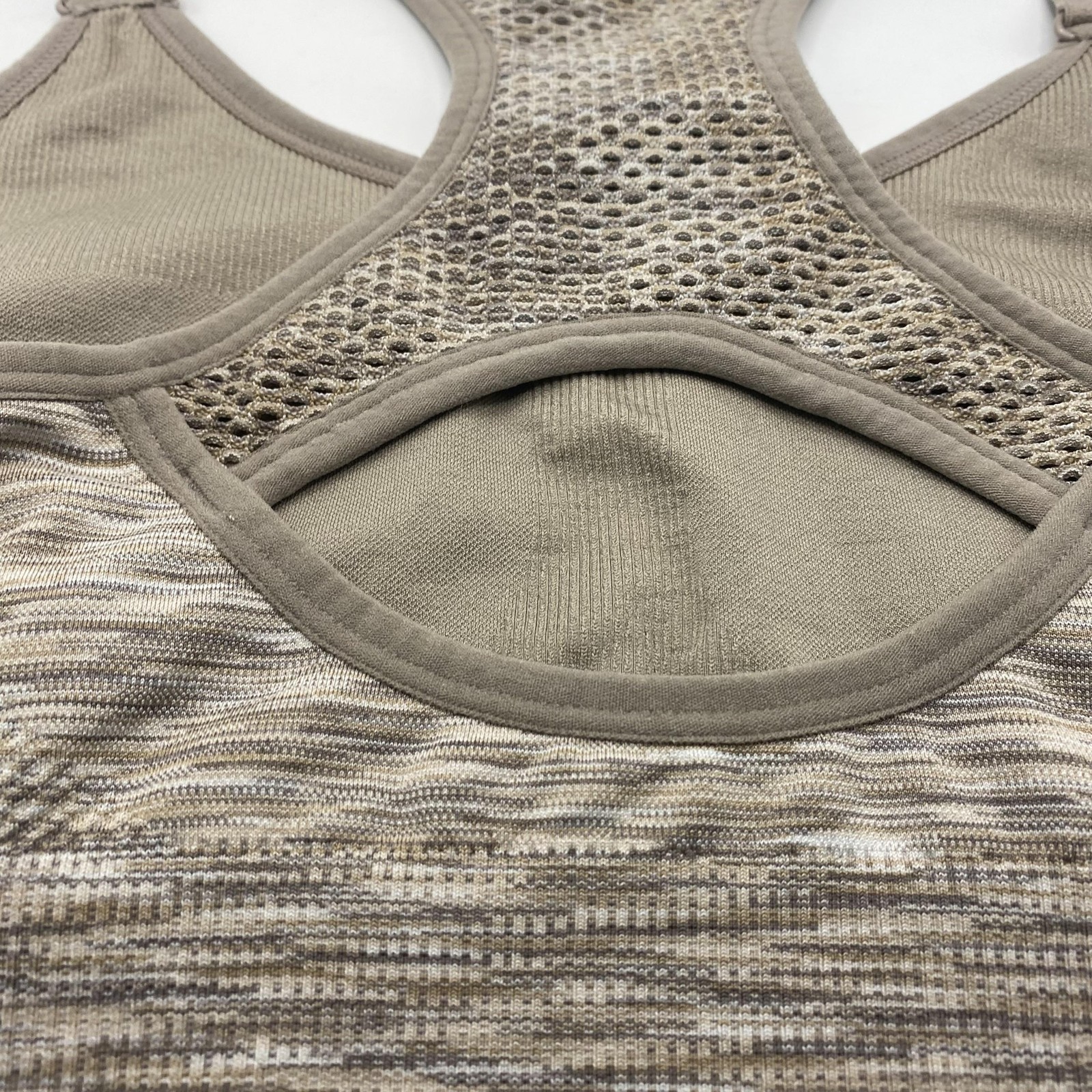 Avia Sports Bra Womens Large Beige Seamless Racerback Mesh Adjustable Straps