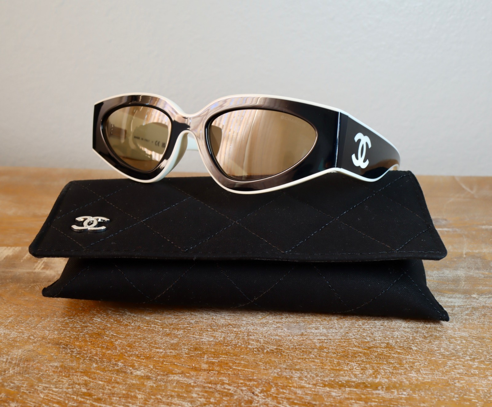 CHANEL 6056 Urban Vintage Cat Eye Sunglasses 54mm Black&White/Beige Lens 100% UV