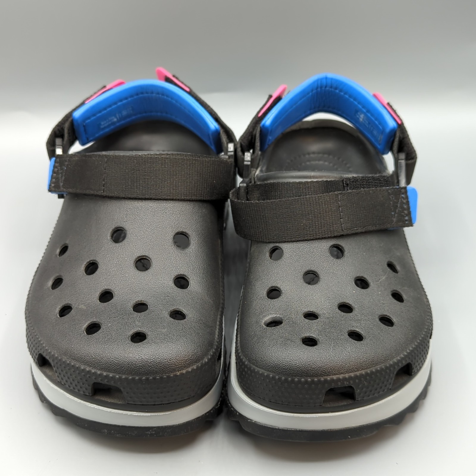 Crocs Classic Hiker Clog Black Unisex Men 4 / Women 6 DAMAGED *READ*
