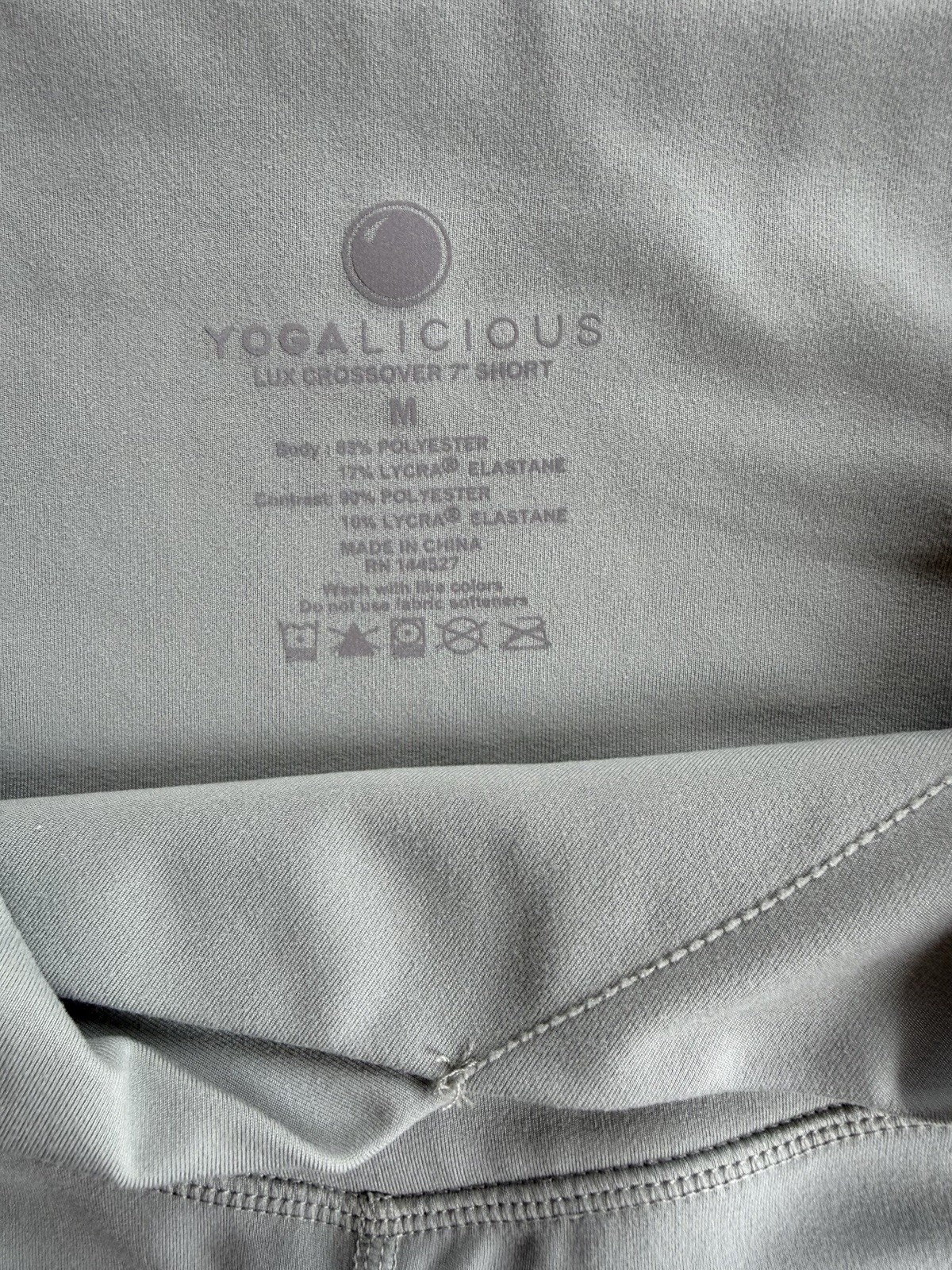 *4 PAIRS* See description Yogalicious LUX Everyday Women’s Biker Shorts Yoga M