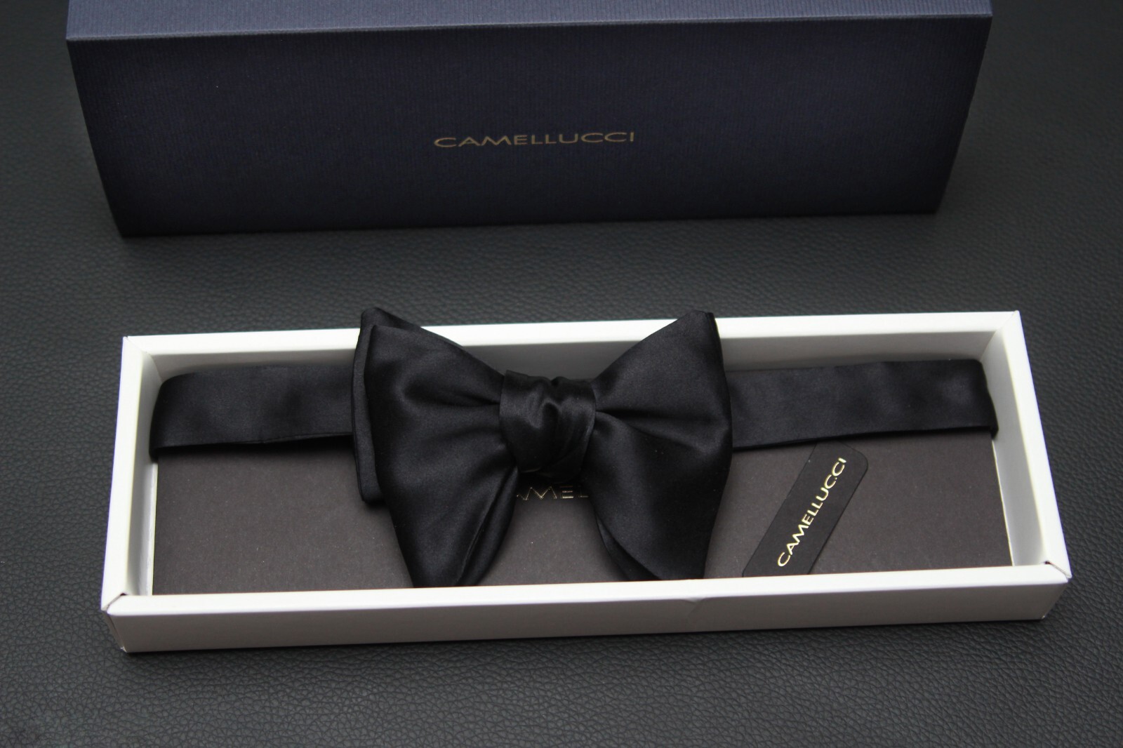 Men’s Pre-tied Bow tie 100%Silk Charmeuse Black Bow tie Small Compact Butterfly