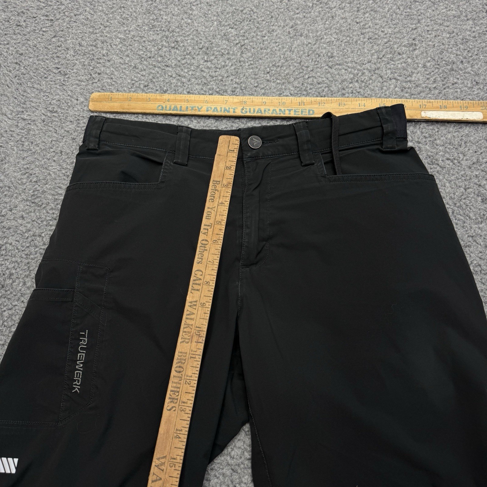 Truewerk Cloud Shorts Mens Size Medium Black Performance Tech Utility