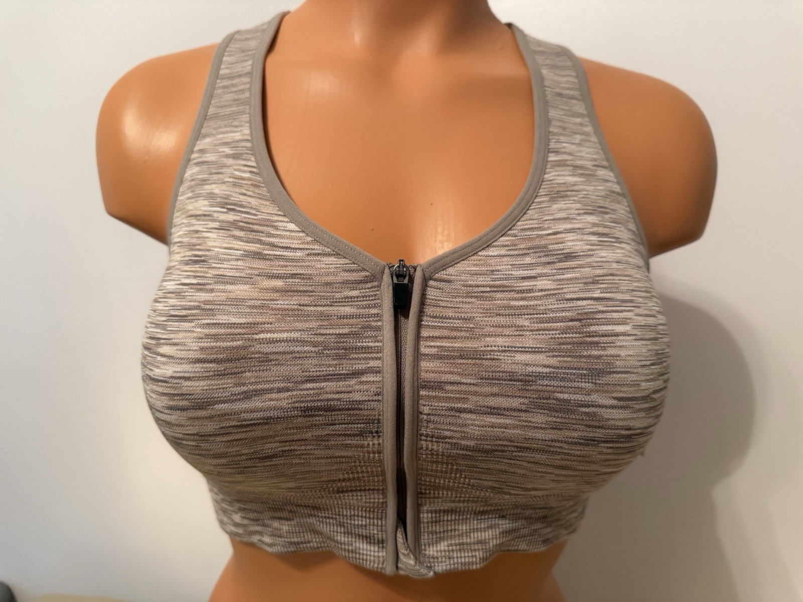NWT Avia Zip Front Removable Pads Wire Free Sports Bra Medium Support Size XL