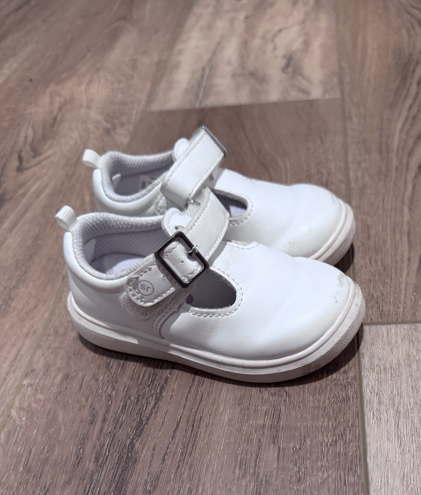 Stride Rite 360 Rena Mary Jane Dress Shoes White 6M Wide Buckle Strap
