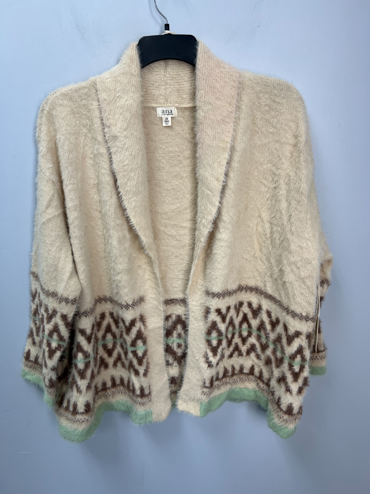 a.n.a. Beige Geometric Print Fuzzy Open Cardigan Women’s Size 1X w/ Lapels