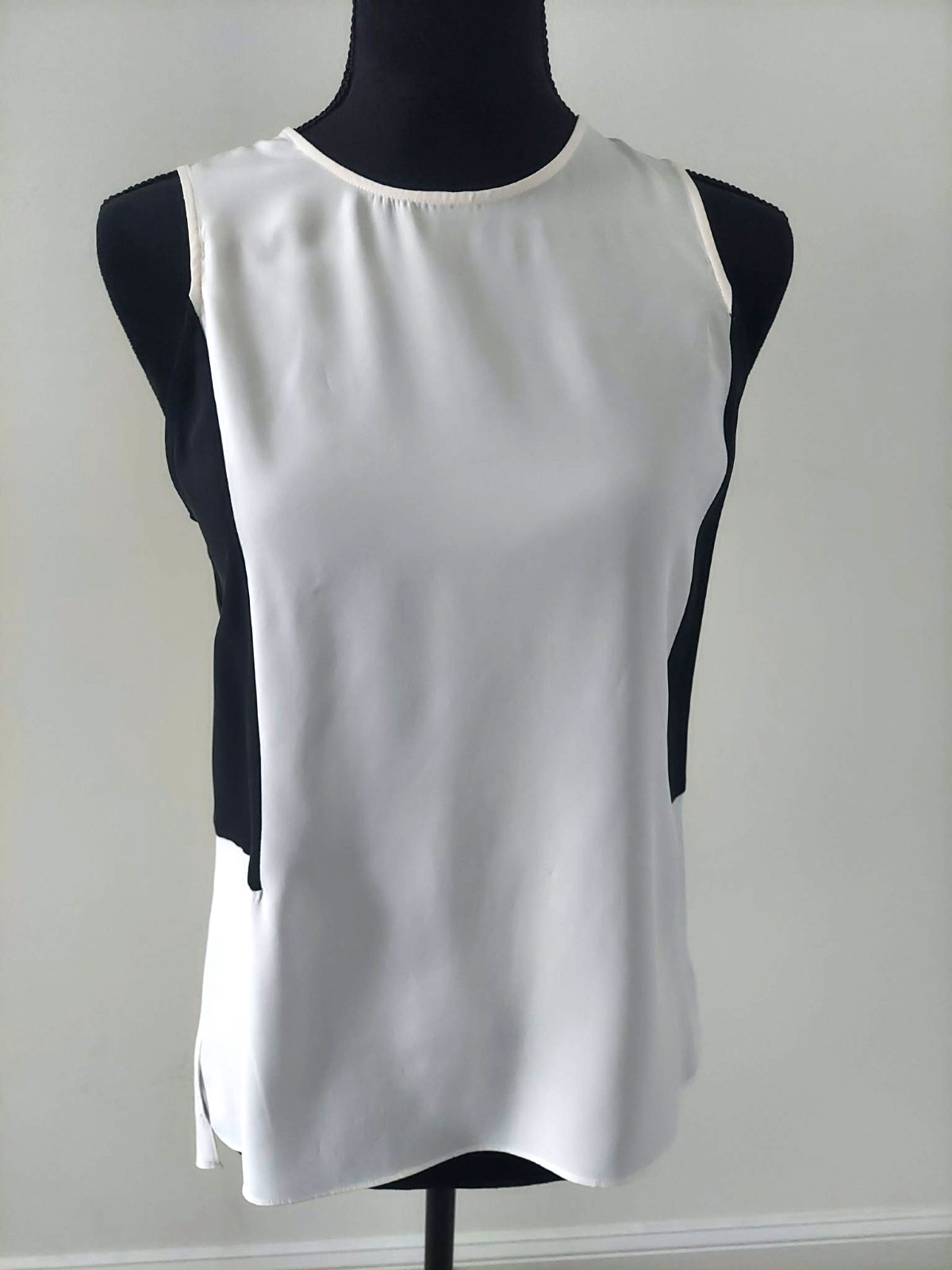 Parker Black & White 100% Silk Top | Women’s Size M