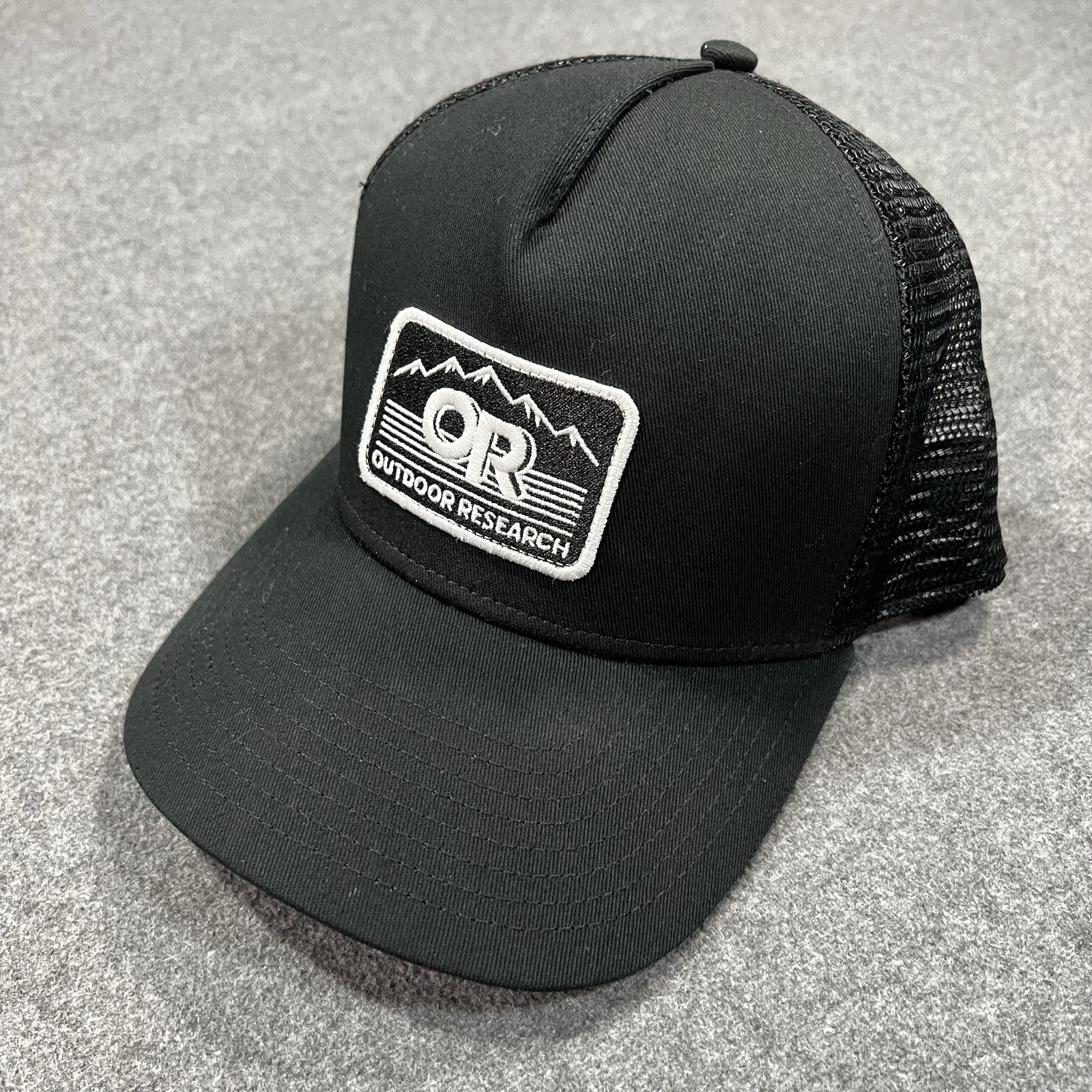 Outdoor Research Advocate Trucker Lo Pro Hat – Men’s – One Size / Black/White