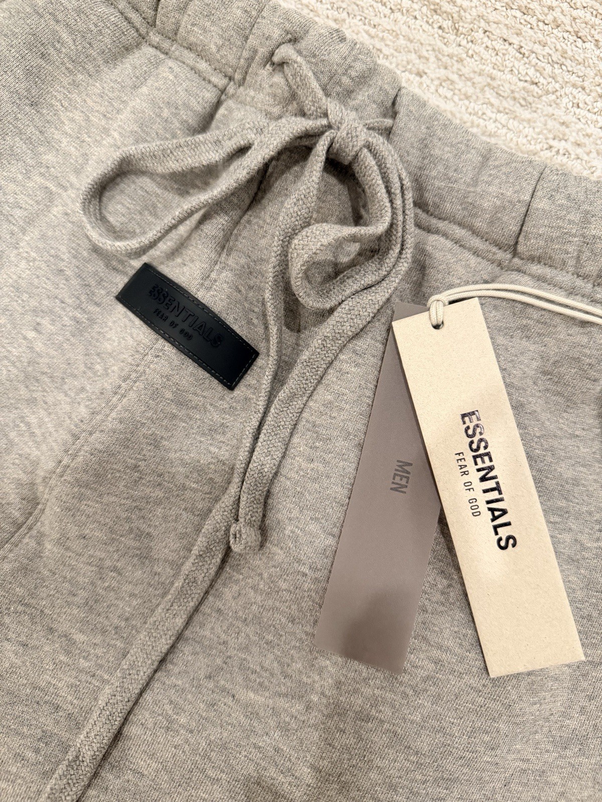 Fear Of God Essentials Shorts Dark Oatmeal BNWT 🔥 Streetwear Summer Must Have