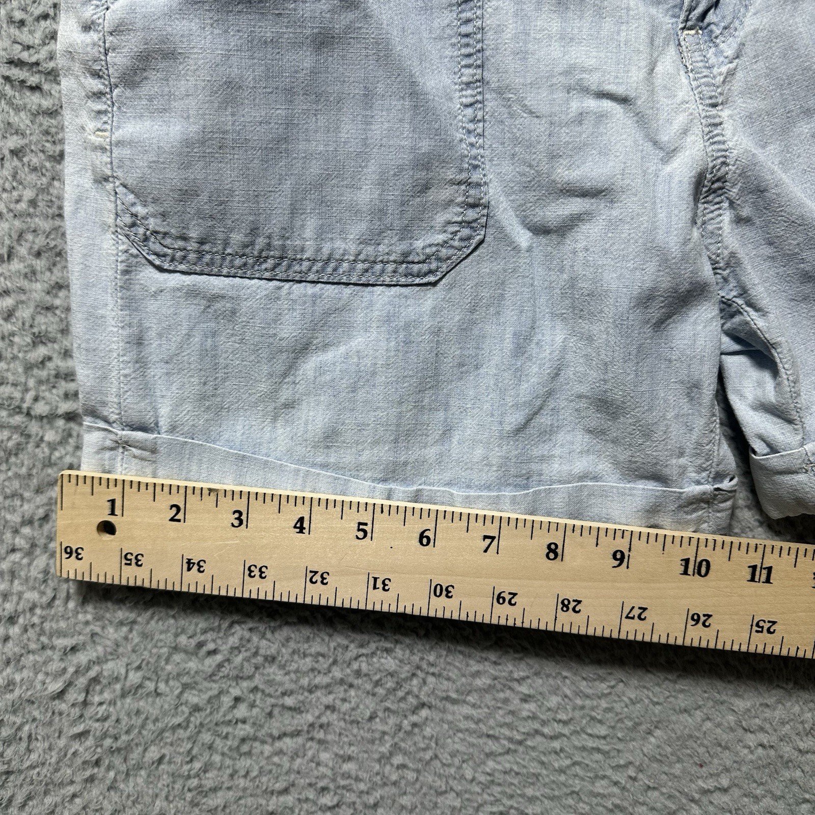 Women’s Levi’s Light Wash Cuffed Denim Boyfriend Jean Hot Mini Shorts Size 4 x 4