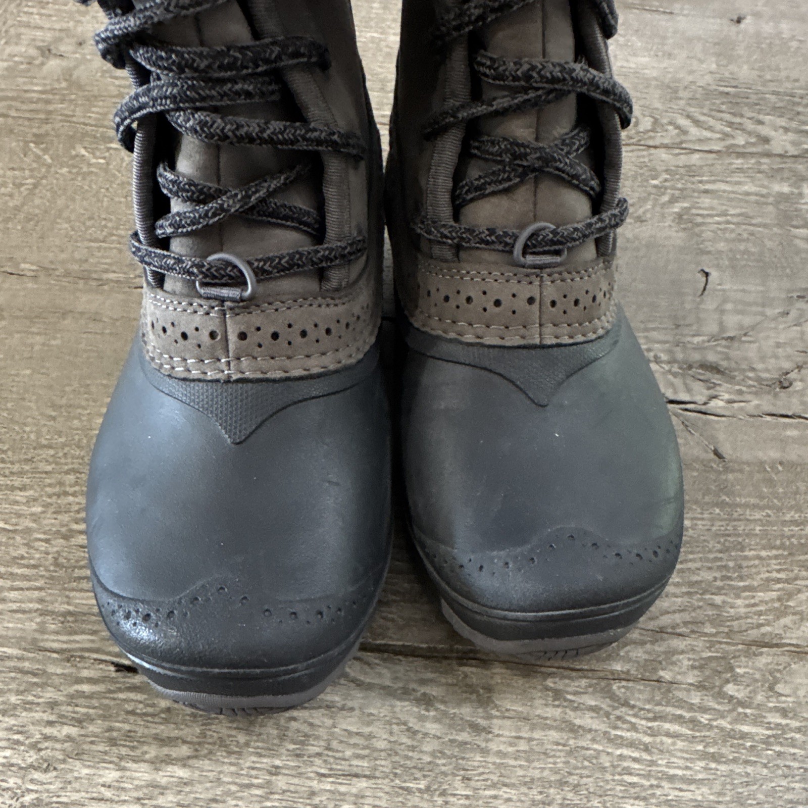 The North Face Shellista II Insulated Faux Fur Lined Lace-Up Snow Boots US 5