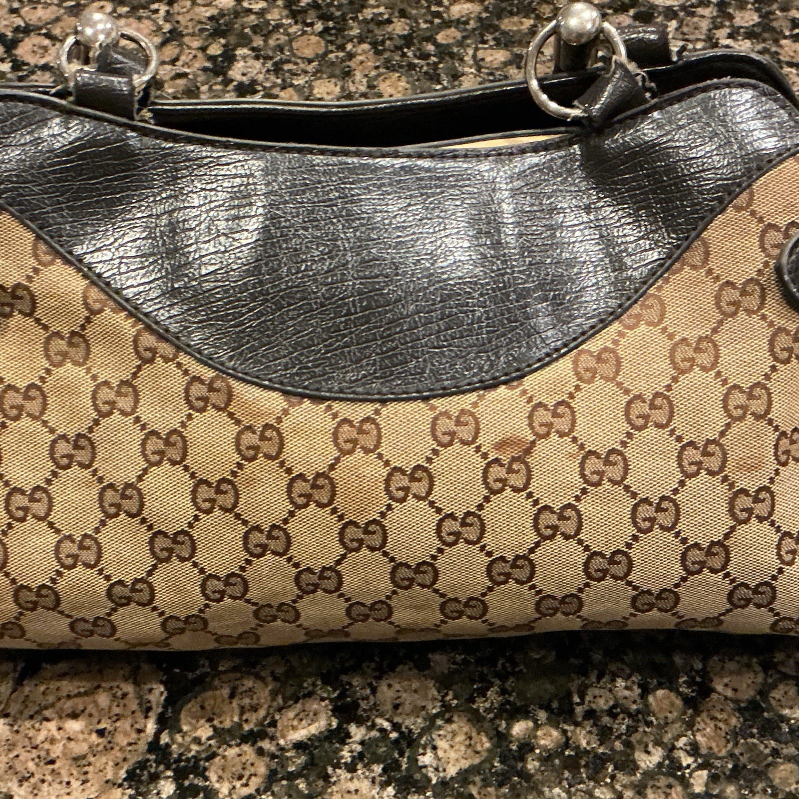 Gucci GG Monogram Beige/Black Shoulder Bag Zip Top Silver Hardware Inner Pockets