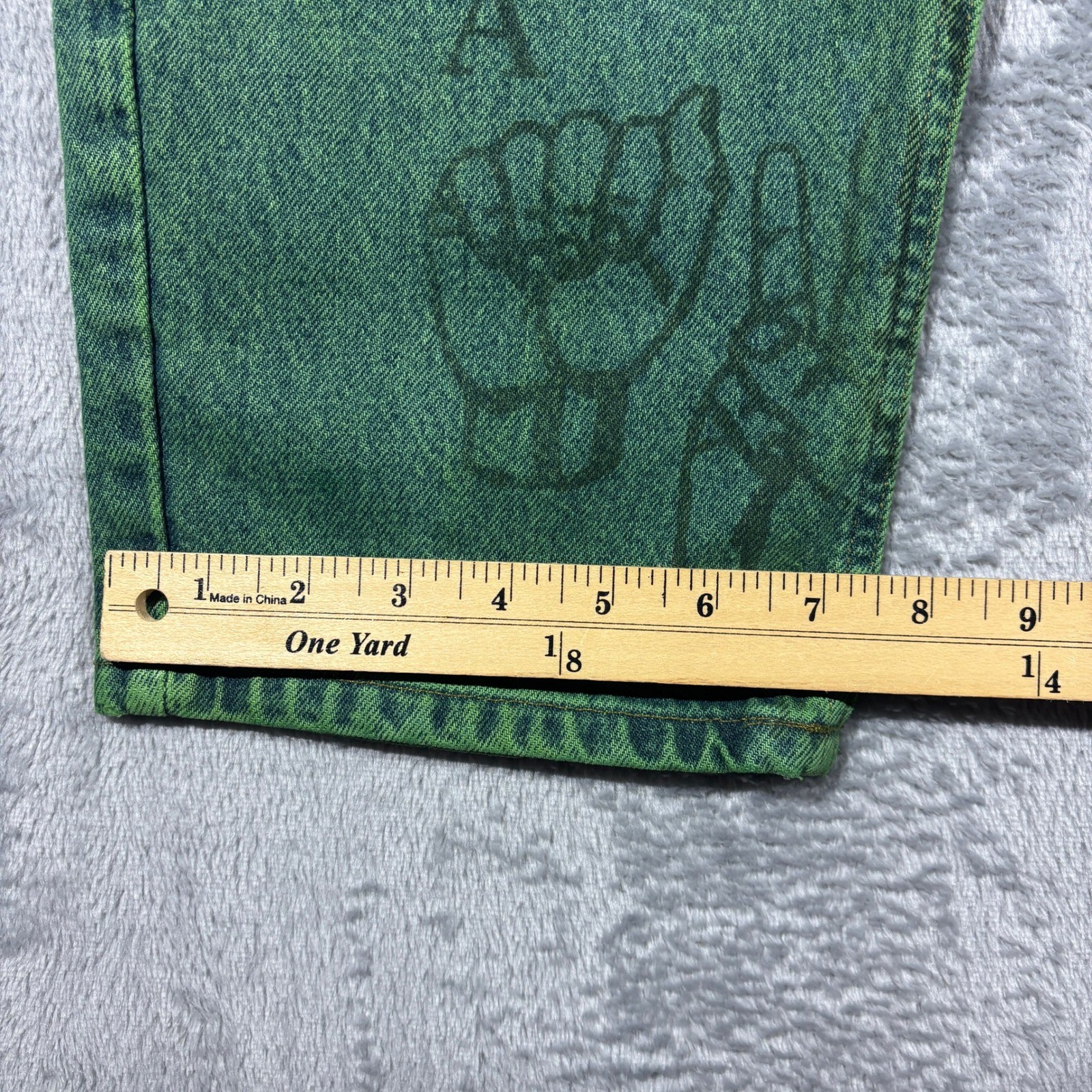Carhartt Denim Jeans Men 35×32 B17 STW Relaxed Fit Green Hand Graphic Custom Dye