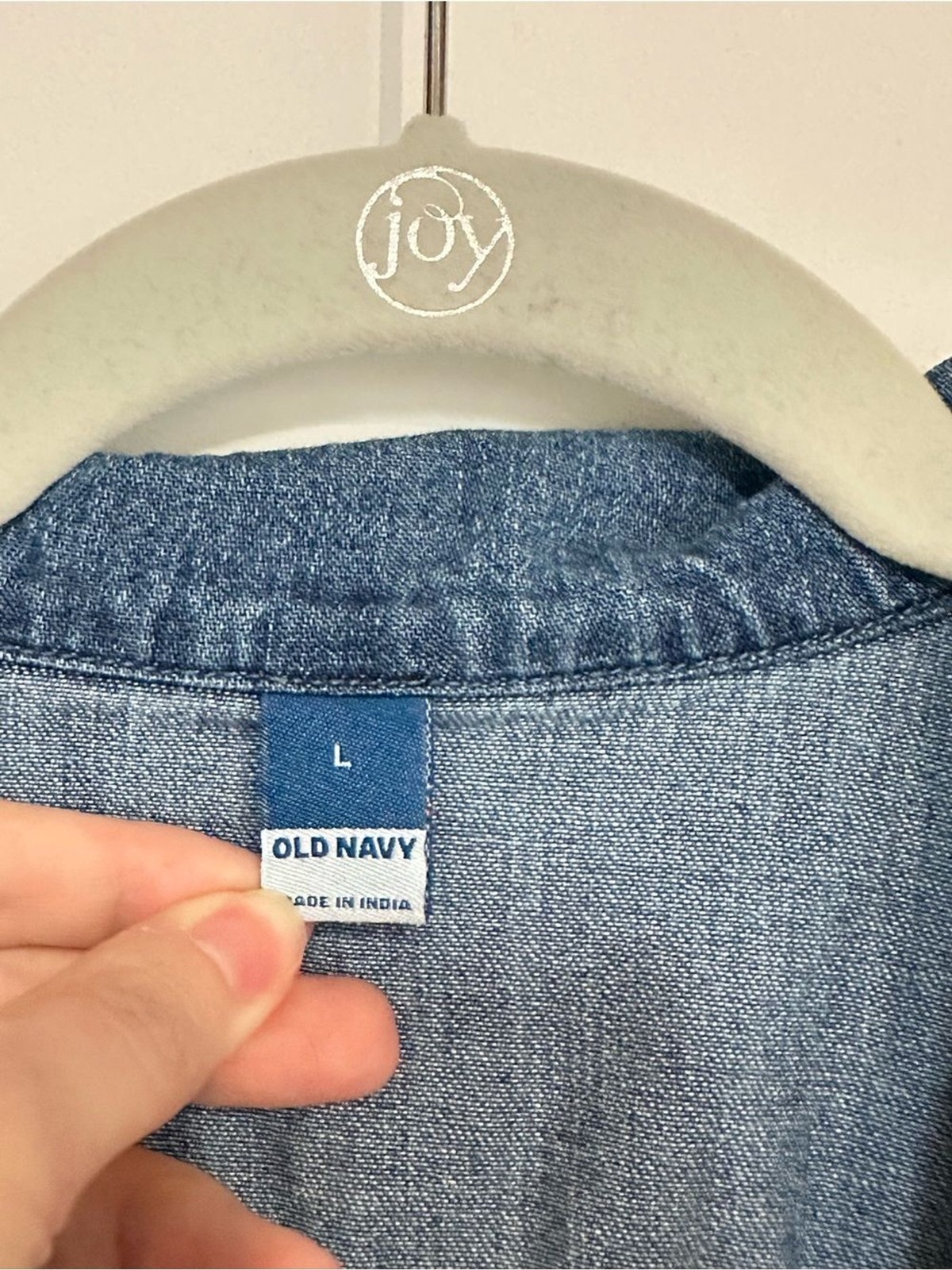 Old Navy Light Blue Chambray Denim Peter Pan Tie-Neck Button Front Blouse Large