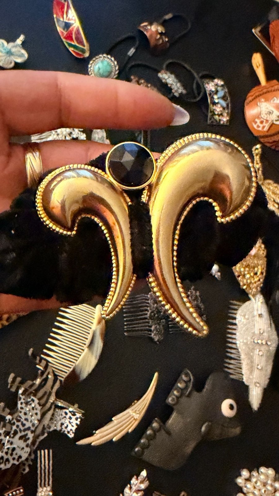 Vintage Assorted Costume Hair Accessories Lot Including Barrettes, Combs, and Ha